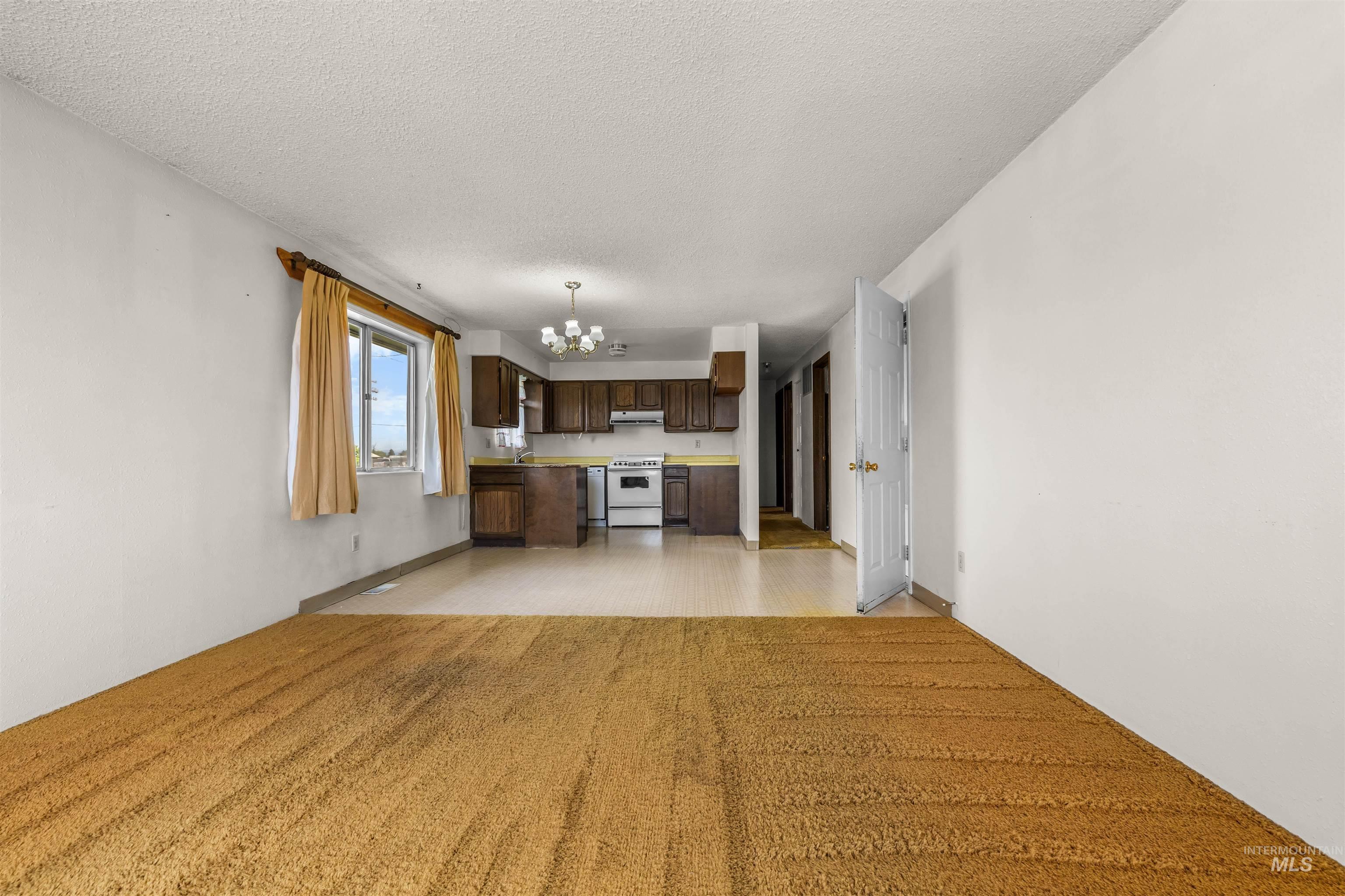809 N Idaho Ave, Grangeville, Idaho 83530, 2 Bedrooms, 1 Bathroom, Residential For Sale, Price $224,000,MLS 98989425
