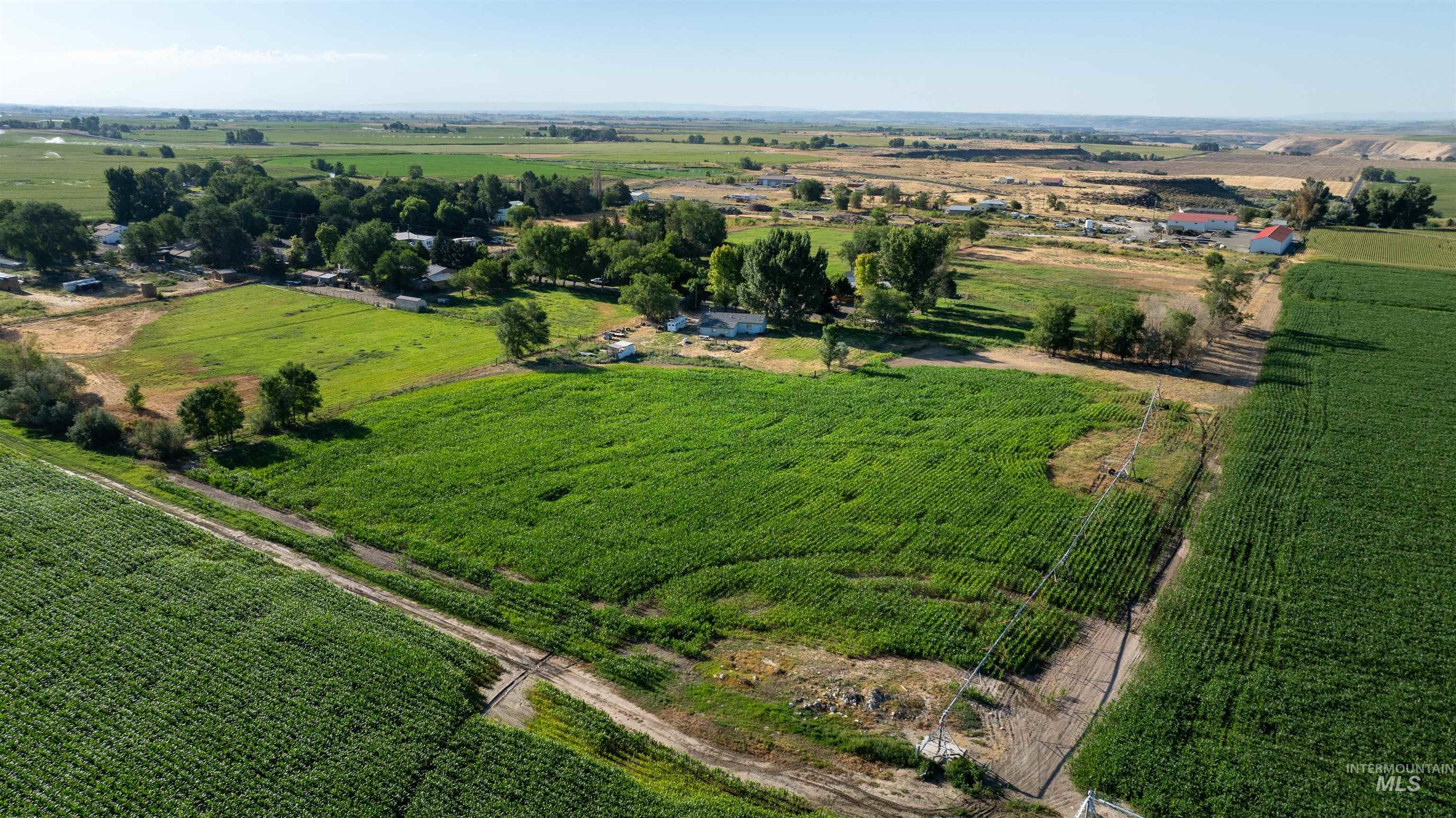 710 White Hawk Ln, Hagerman, Idaho 83332, 3 Bedrooms, 2 Bathrooms, Residential For Sale, Price $400,000, 98989427