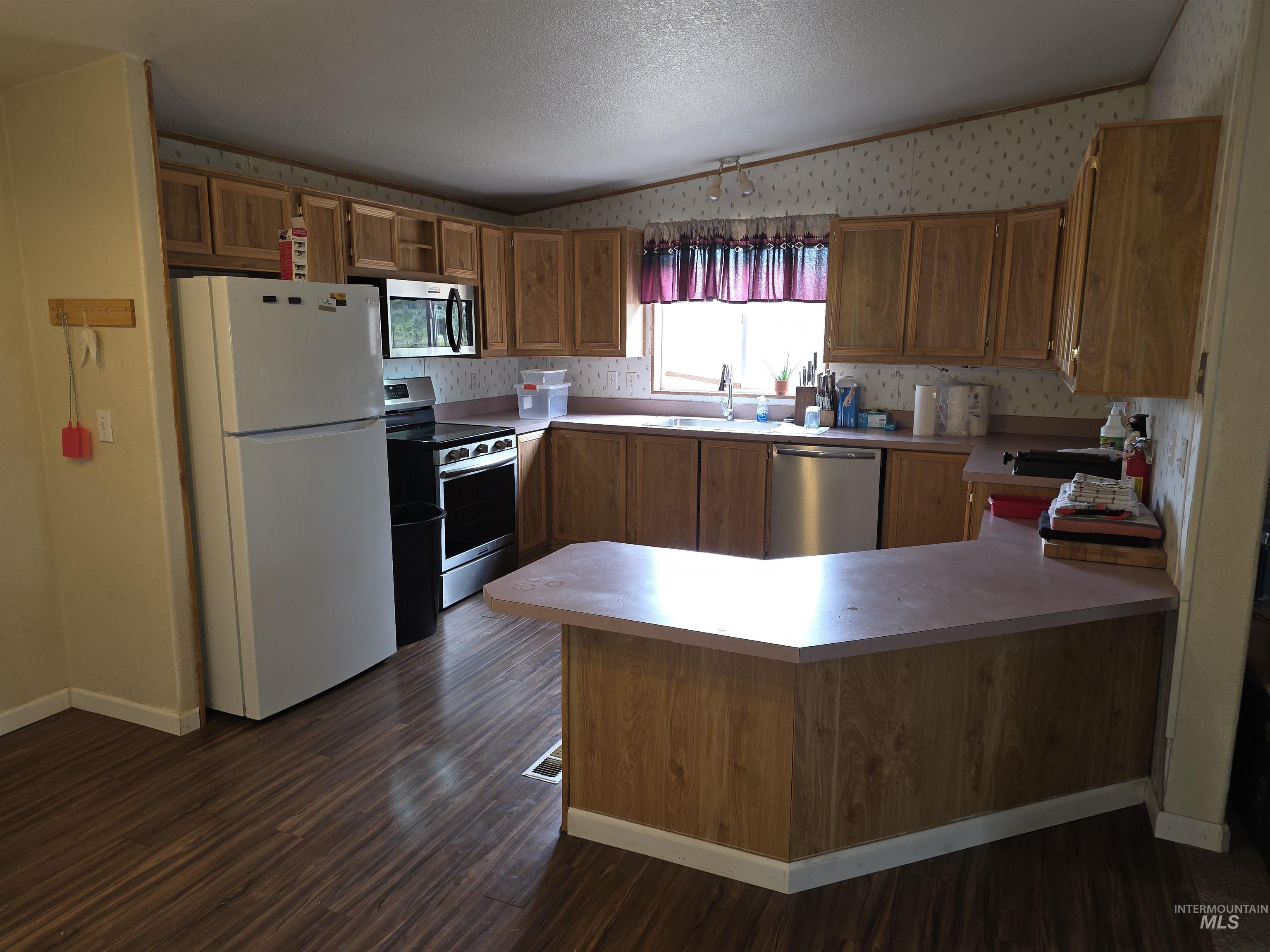 710 White Hawk Ln, Hagerman, Idaho 83332, 3 Bedrooms, 2 Bathrooms, Residential For Sale, Price $400,000, 98989427