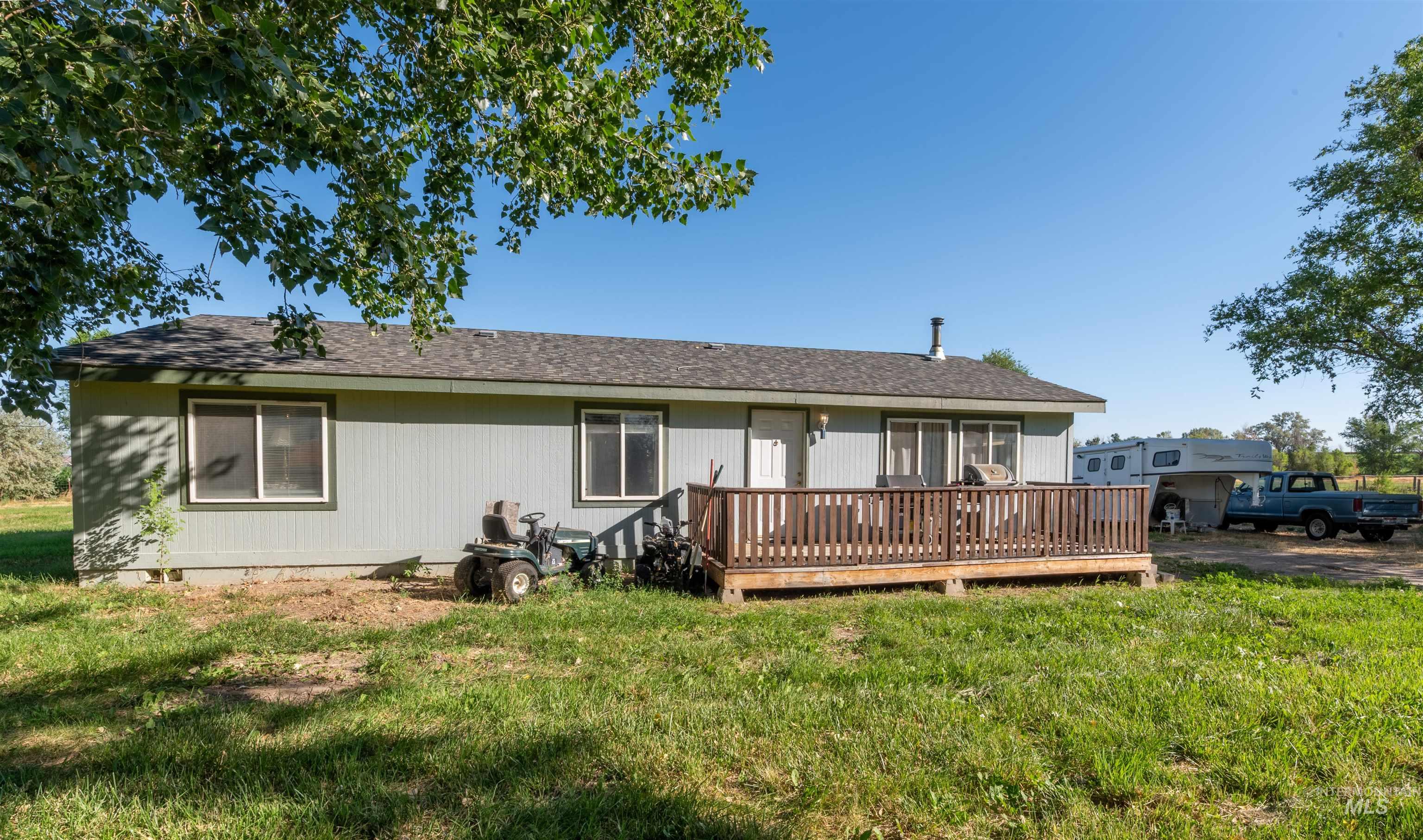 710 White Hawk Ln, Hagerman, Idaho 83332, 3 Bedrooms, 2 Bathrooms, Residential For Sale, Price $400,000, 98989427
