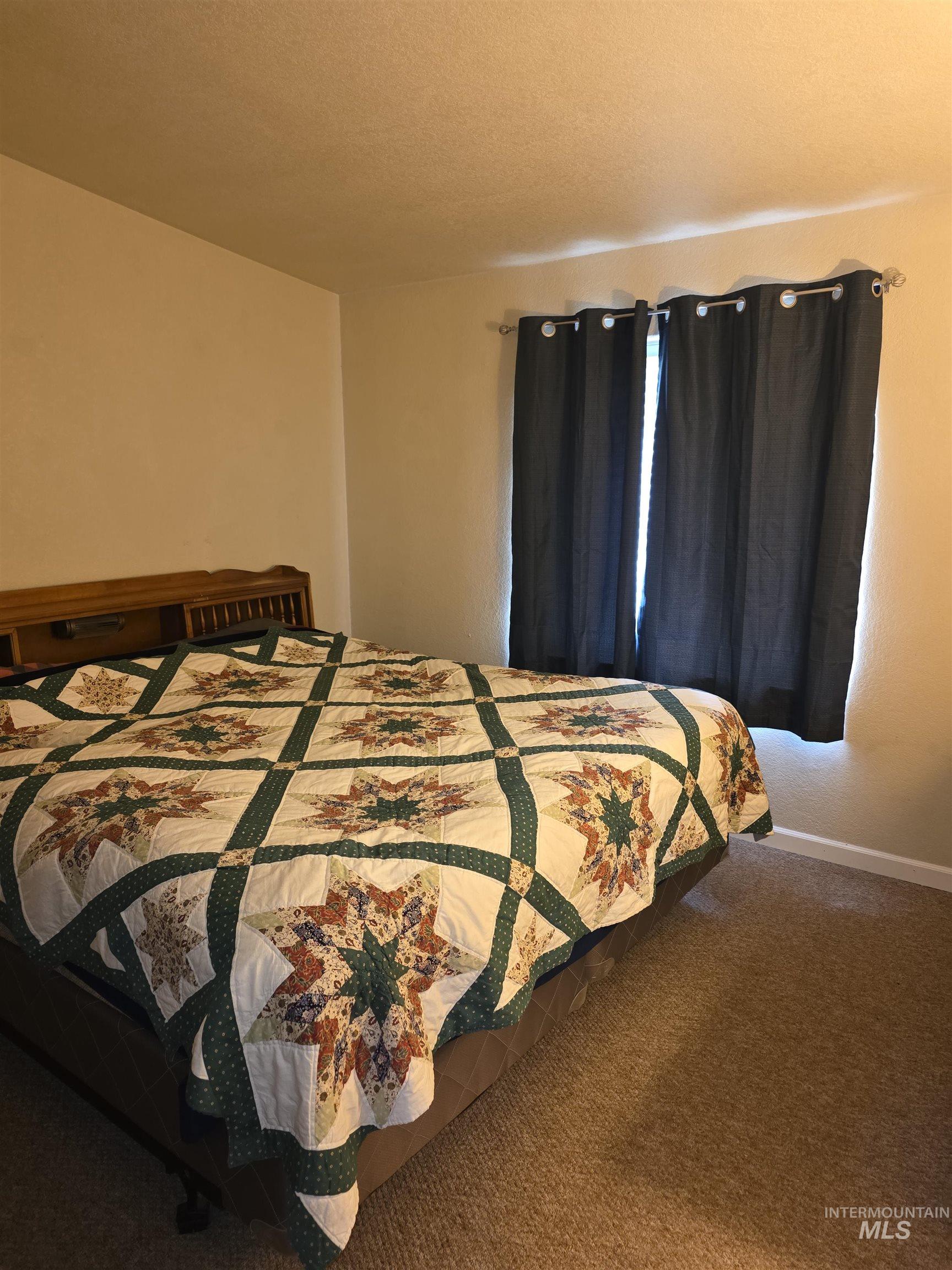 710 White Hawk Ln, Hagerman, Idaho 83332, 3 Bedrooms, 2 Bathrooms, Residential For Sale, Price $400,000, 98989427