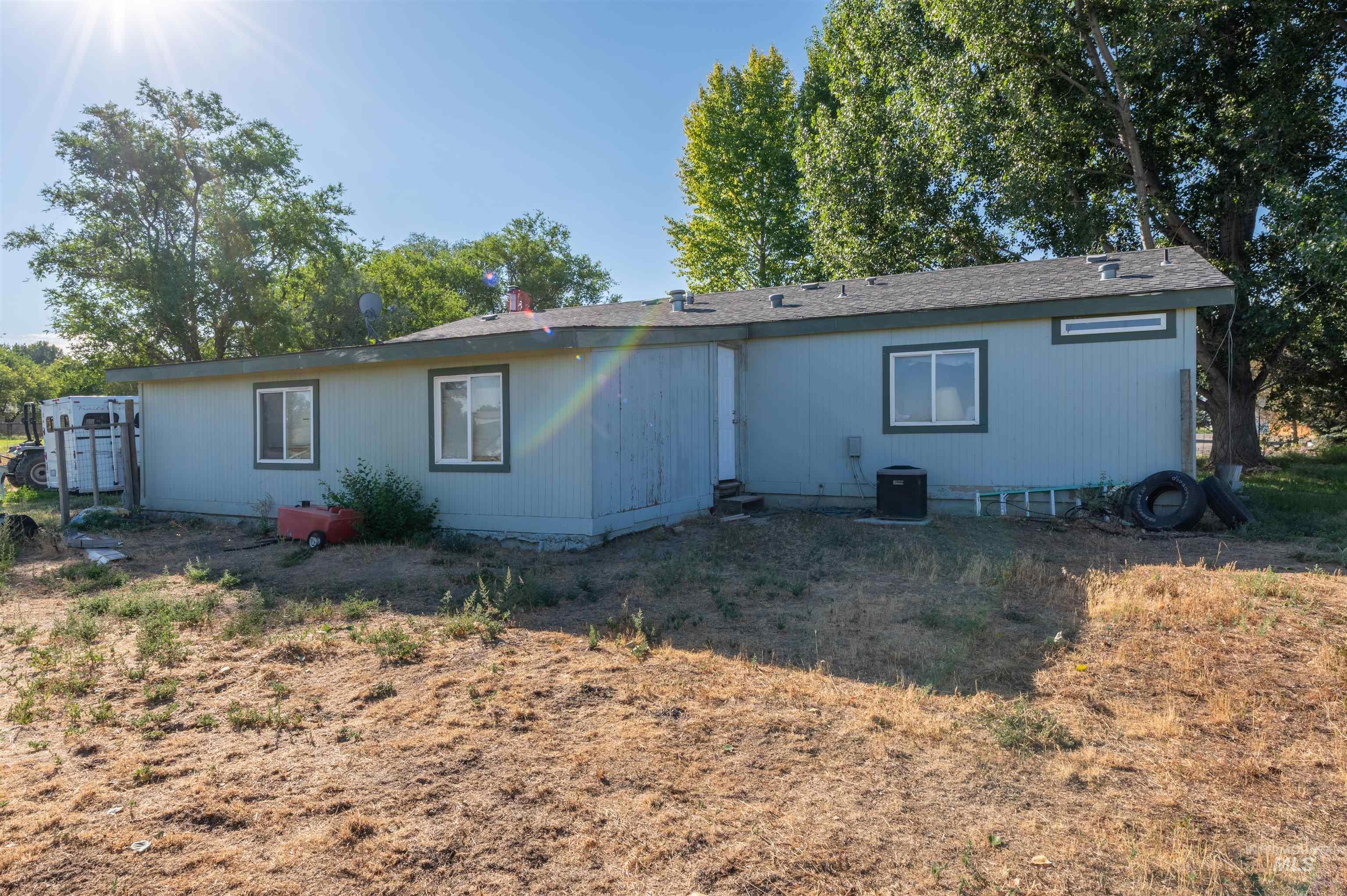 710 White Hawk Ln, Hagerman, Idaho 83332, 3 Bedrooms, 2 Bathrooms, Residential For Sale, Price $400,000, 98989427