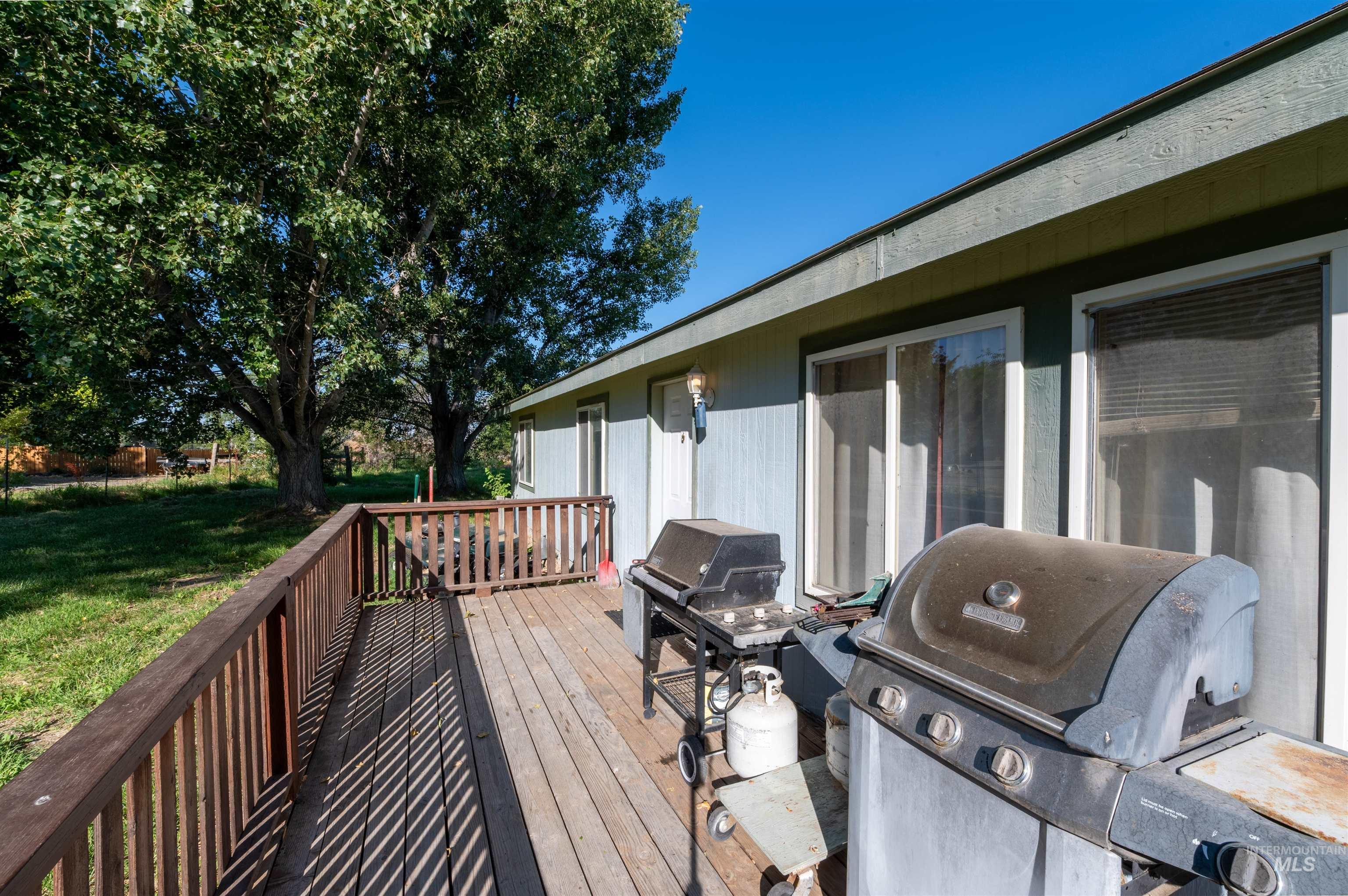 710 White Hawk Ln, Hagerman, Idaho 83332, 3 Bedrooms, 2 Bathrooms, Residential For Sale, Price $400,000, 98989427