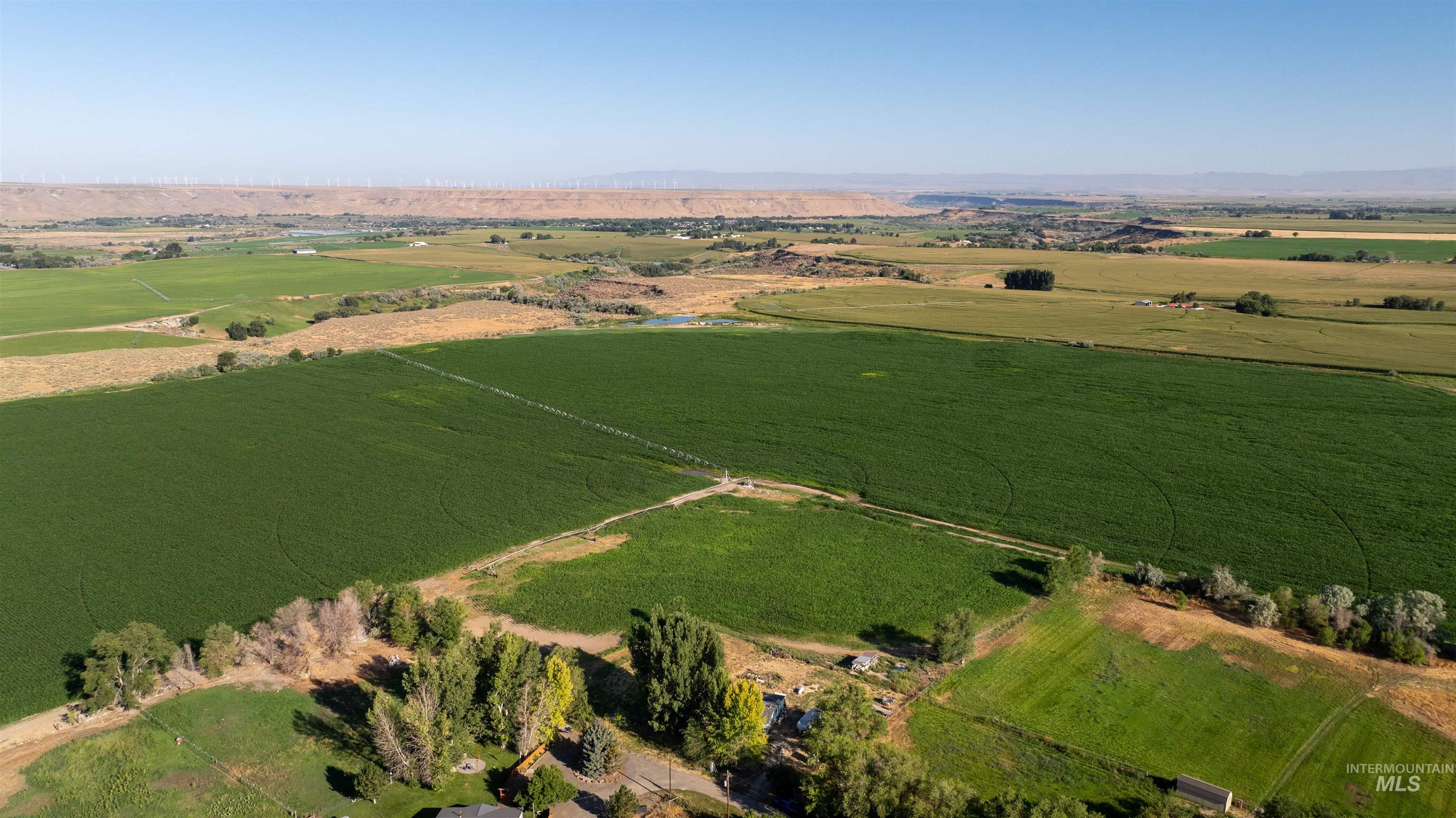 710 White Hawk Ln, Hagerman, Idaho 83332, 3 Bedrooms, 2 Bathrooms, Residential For Sale, Price $400,000, 98989427