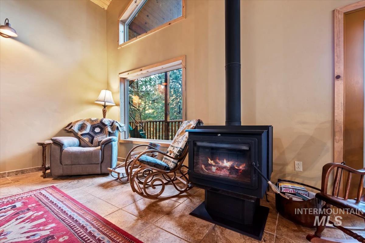 182 Southfork Rd, Garden Valley, Idaho 83622, 5 Bedrooms, 3 Bathrooms, Residential For Sale, Price $1,150,000,MLS 98989430