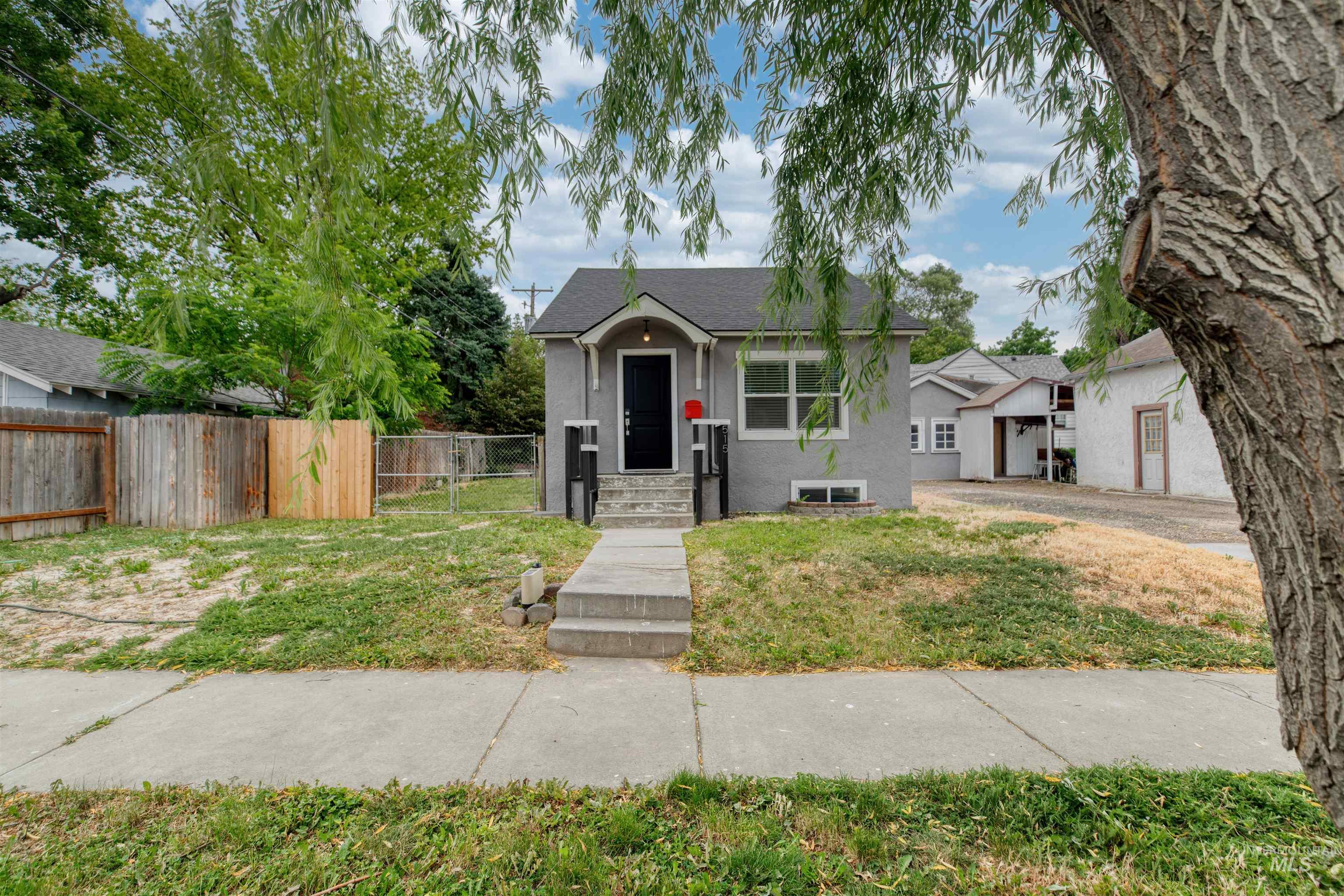 515 S 16Th Ave, Caldwell, Idaho 83605-4228, 4 Bedrooms, 2 Bathrooms, Residential For Sale, Price $335,000,MLS 98989433