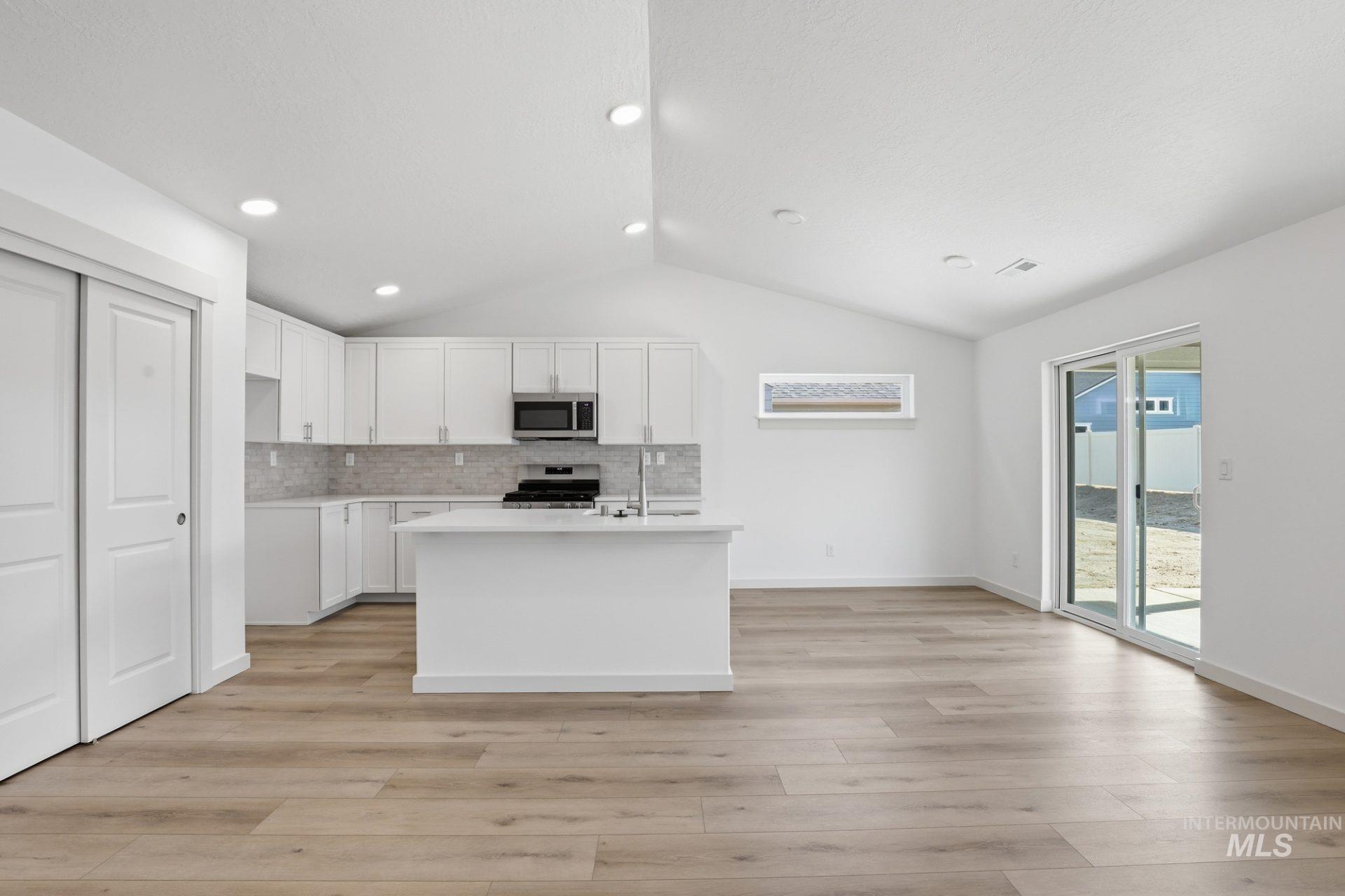 11099 Claremont St, Caldwell, Idaho 83605, 3 Bedrooms, 2 Bathrooms, Residential For Sale, Price $404,990,MLS 98989437