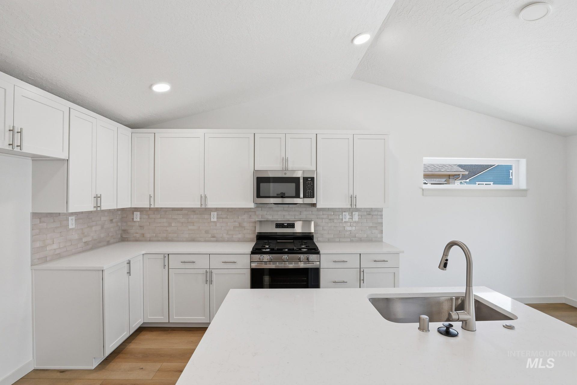 11099 Claremont St, Caldwell, Idaho 83605, 3 Bedrooms, 2 Bathrooms, Residential For Sale, Price $404,990,MLS 98989437