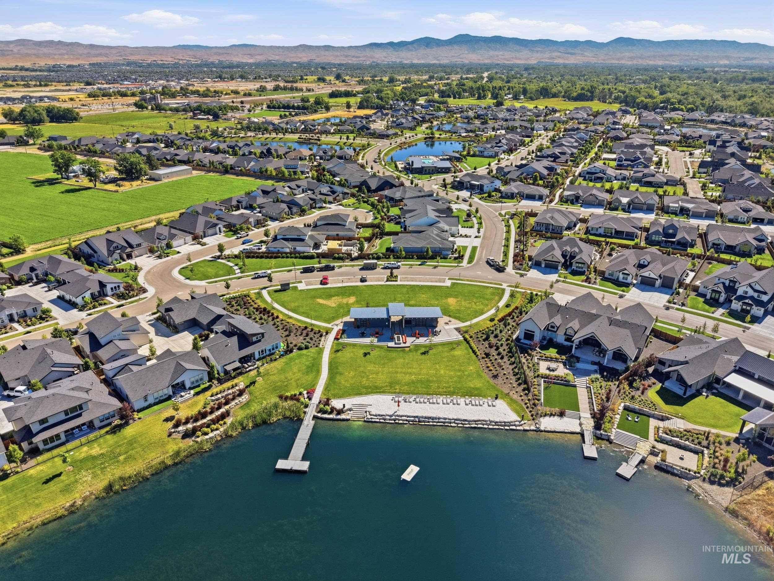 8416 W Meltwater Ln, Eagle, Idaho 83616, 3 Bedrooms, 2 Bathrooms, Residential For Sale, Price $569,900,MLS 98989440