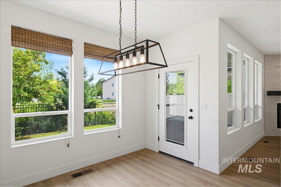 1876 E Knobcone Drive, Meridian, Idaho 83642, 3 Bedrooms, 2.5 Bathrooms, Residential For Sale, Price $539,000,MLS 98989441