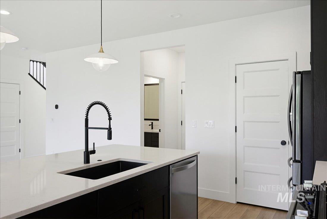 1876 E Knobcone Drive, Meridian, Idaho 83642, 3 Bedrooms, 2.5 Bathrooms, Residential For Sale, Price $539,000,MLS 98989441