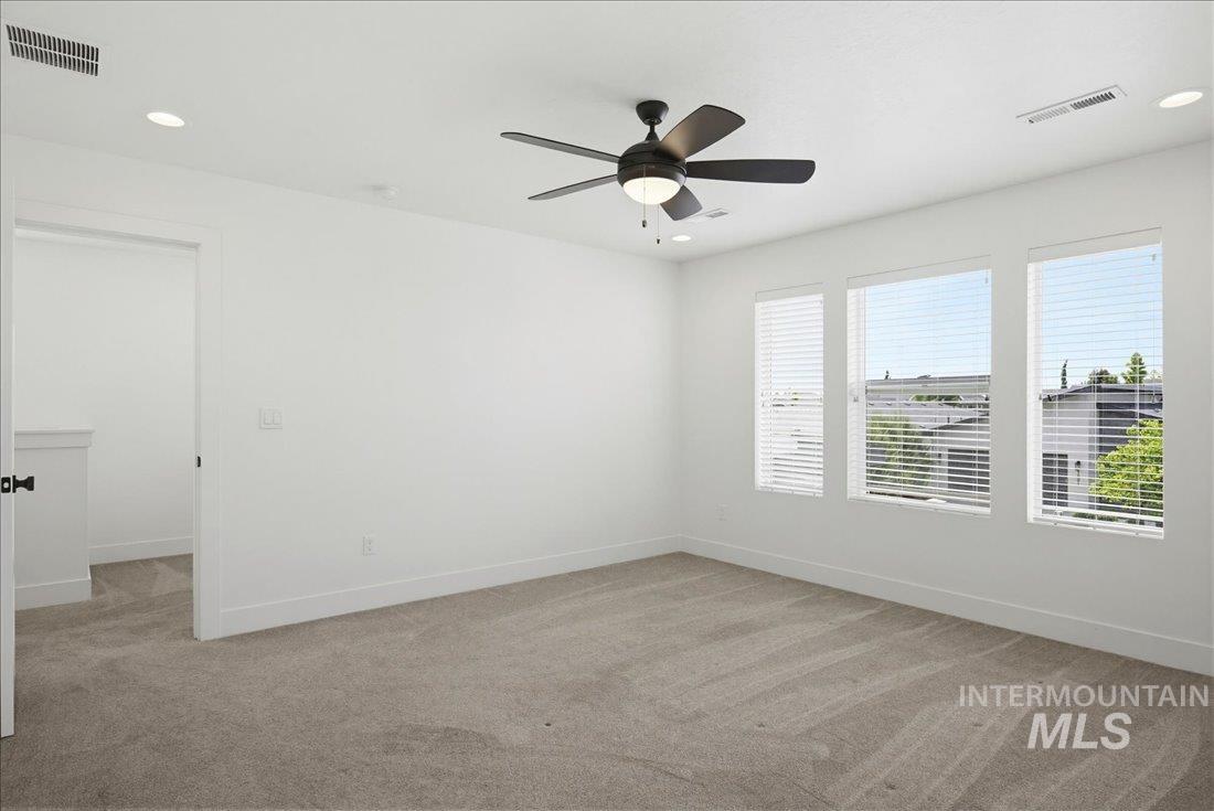 1876 E Knobcone Drive, Meridian, Idaho 83642, 3 Bedrooms, 2.5 Bathrooms, Residential For Sale, Price $539,000,MLS 98989441