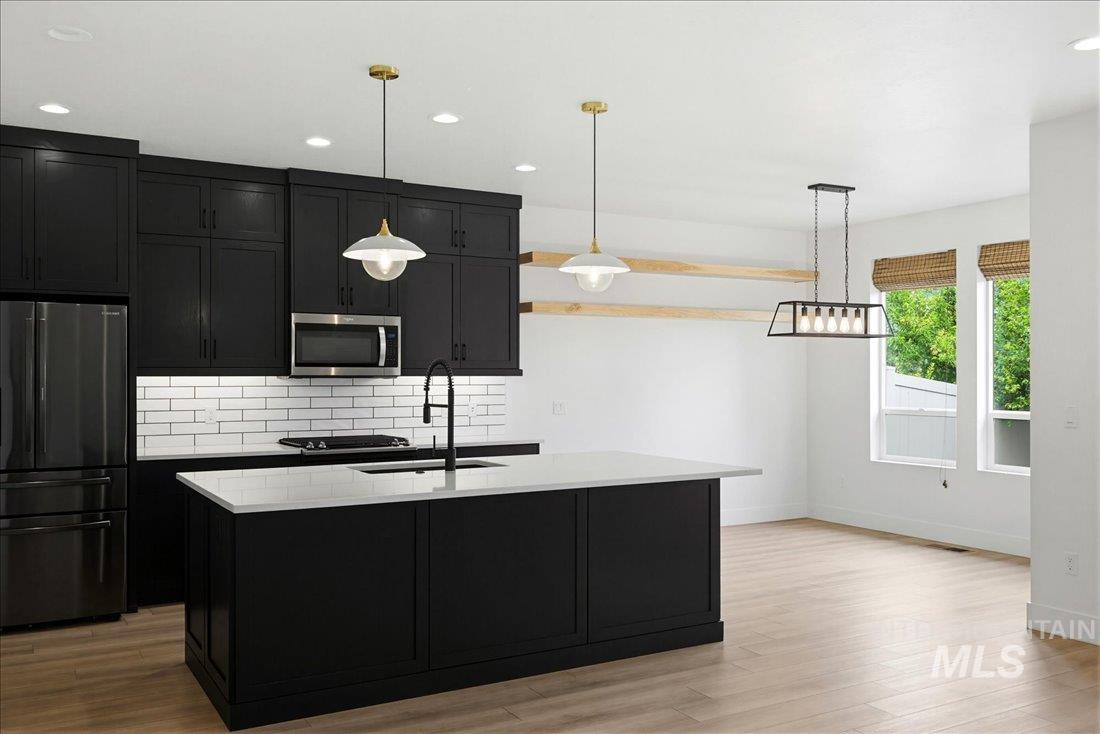 1876 E Knobcone Drive, Meridian, Idaho 83642, 3 Bedrooms, 2.5 Bathrooms, Residential For Sale, Price $539,000,MLS 98989441