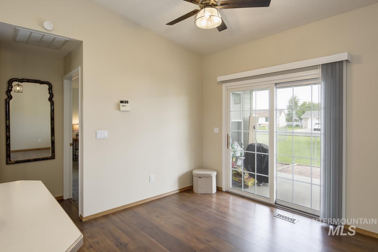 1100 Burnett Dr, Nampa, Idaho 83651, 3 Bedrooms, 2 Bathrooms, Residential For Sale, Price $325,000,MLS 98989445