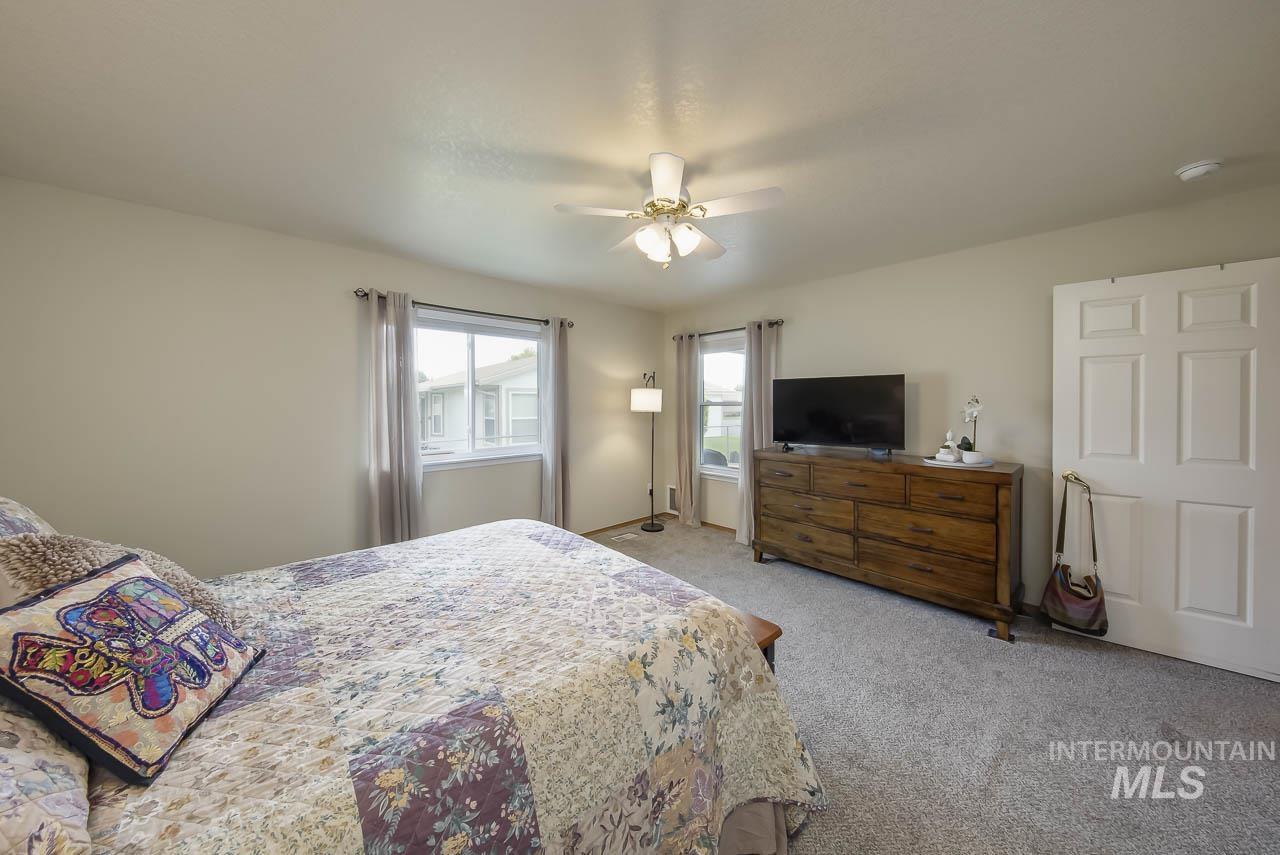 1100 Burnett Dr, Nampa, Idaho 83651, 3 Bedrooms, 2 Bathrooms, Residential For Sale, Price $325,000,MLS 98989445