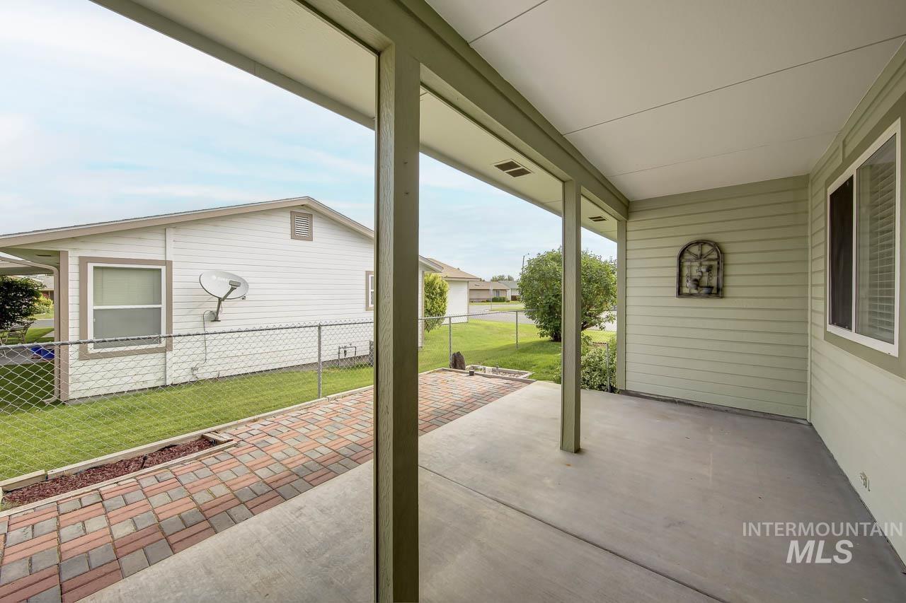 1100 Burnett Dr, Nampa, Idaho 83651, 3 Bedrooms, 2 Bathrooms, Residential For Sale, Price $325,000,MLS 98989445