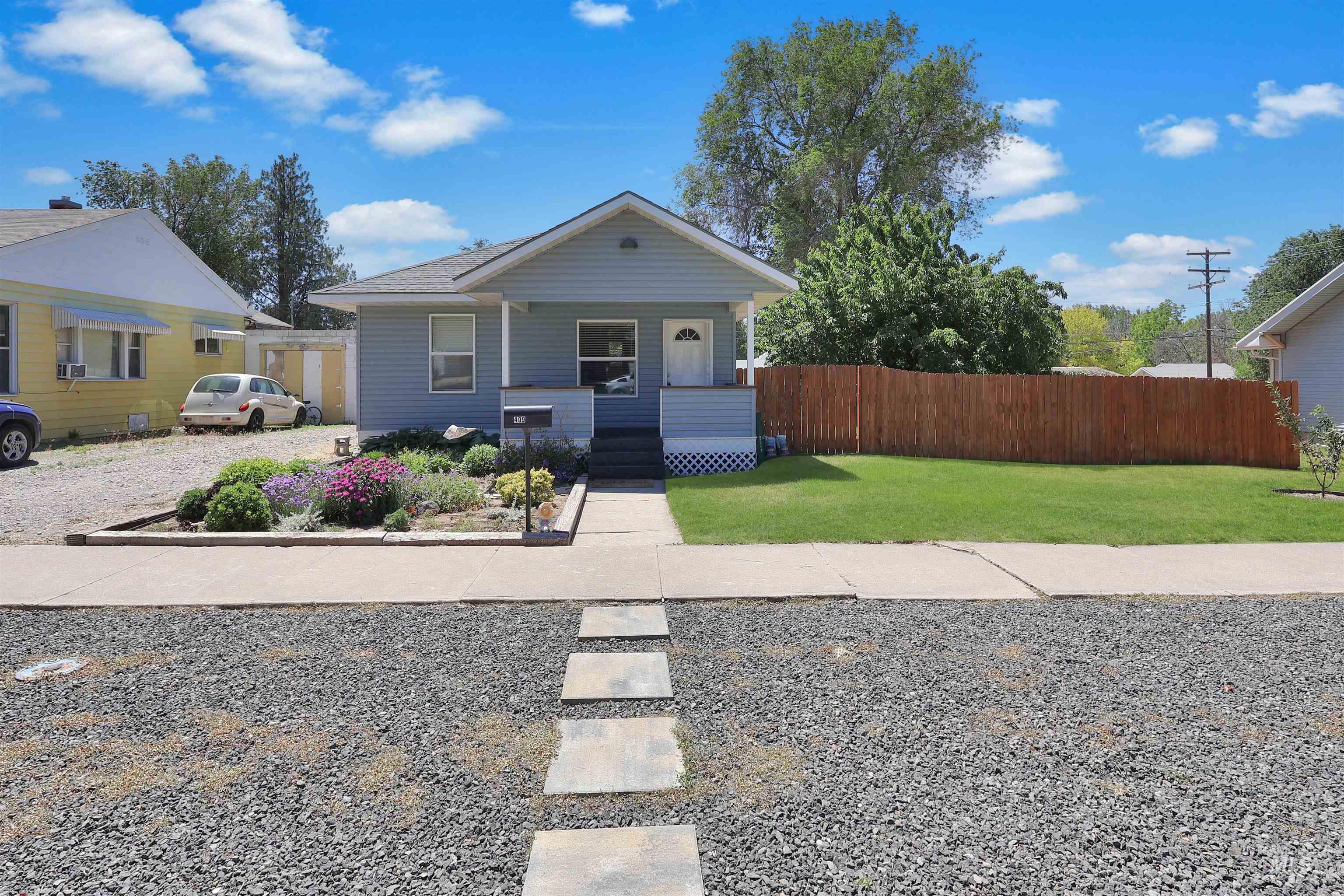 409 E Ave C, Jerome, Idaho 83338, 3 Bedrooms, 1 Bathroom, Residential For Sale, Price $295,000,MLS 98989446
