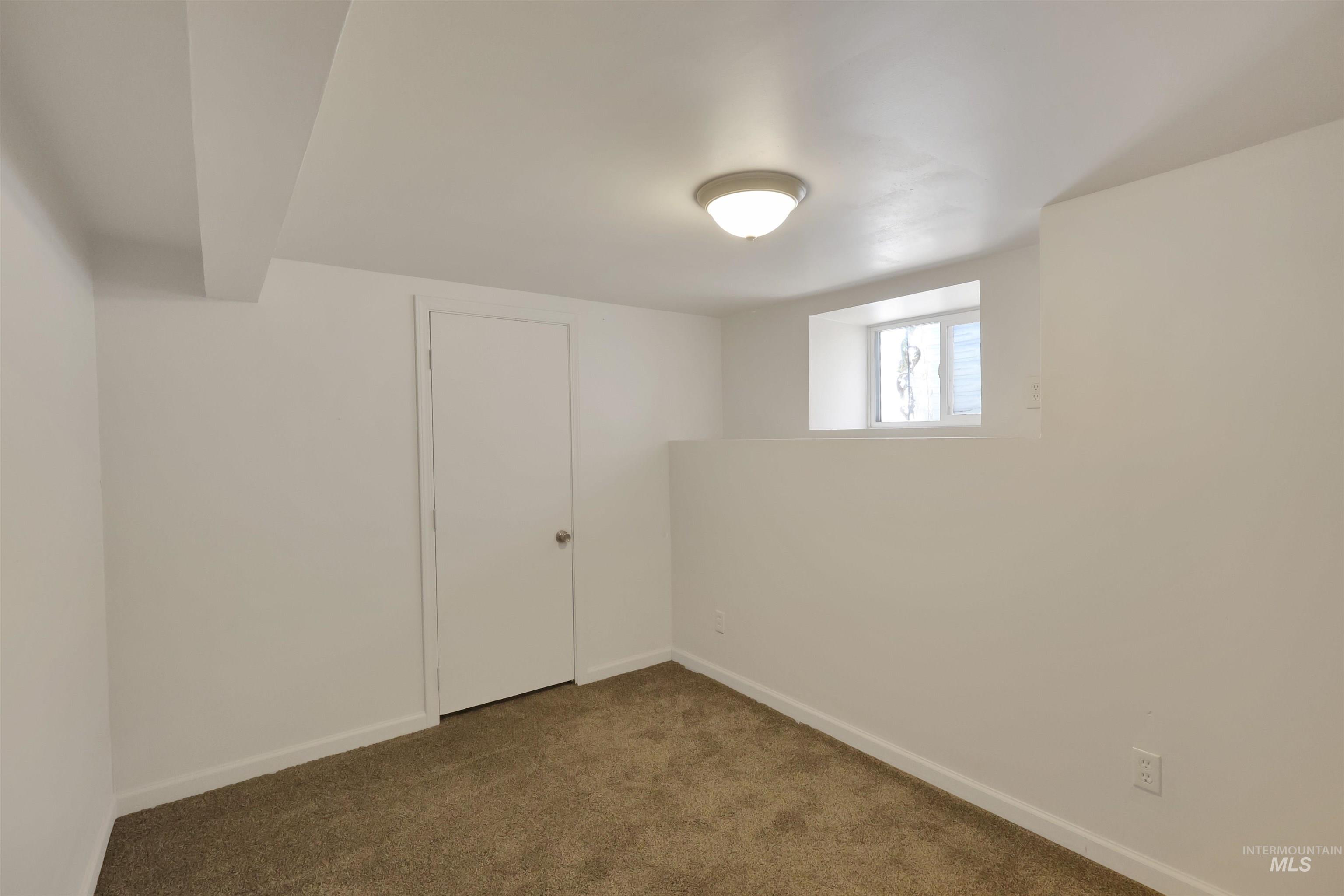 409 E Ave C, Jerome, Idaho 83338, 3 Bedrooms, 1 Bathroom, Residential For Sale, Price $295,000,MLS 98989446