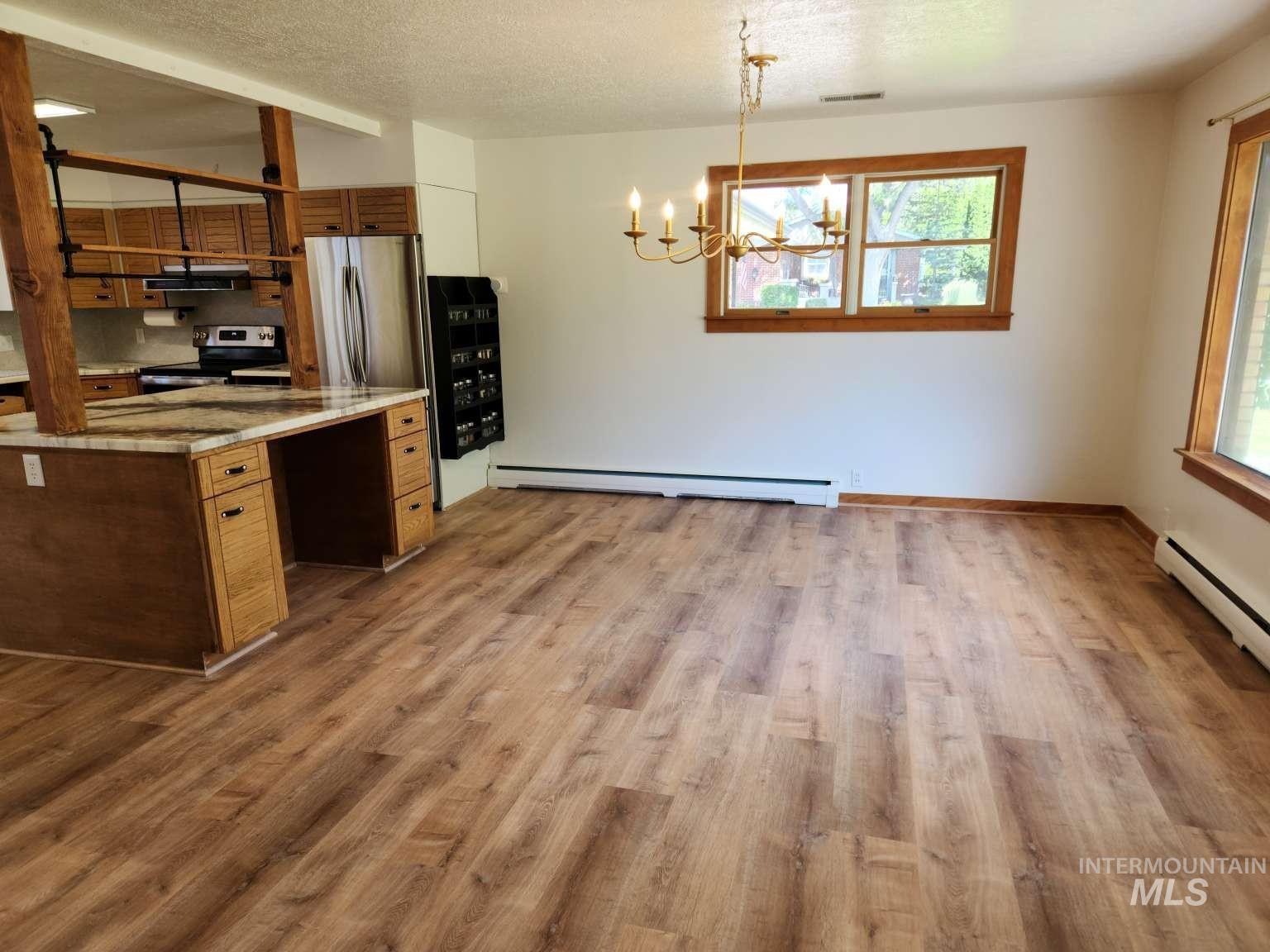 1909 Granada Dr, Twin Falls, Idaho 83301, 7 Bedrooms, 3 Bathrooms, Residential For Sale, Price $539,000,MLS 98989447