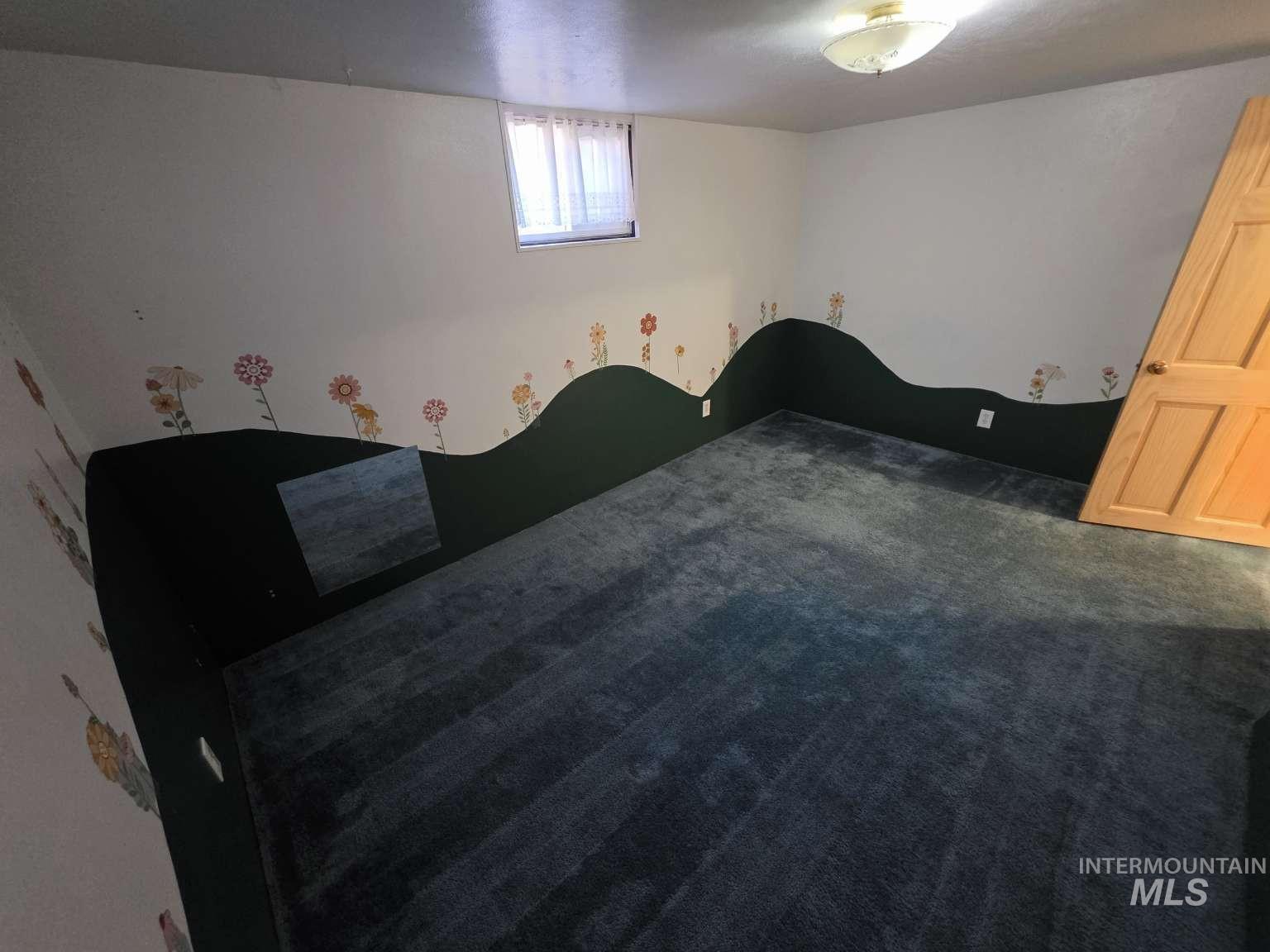 1909 Granada Dr, Twin Falls, Idaho 83301, 7 Bedrooms, 3 Bathrooms, Residential For Sale, Price $539,000,MLS 98989447