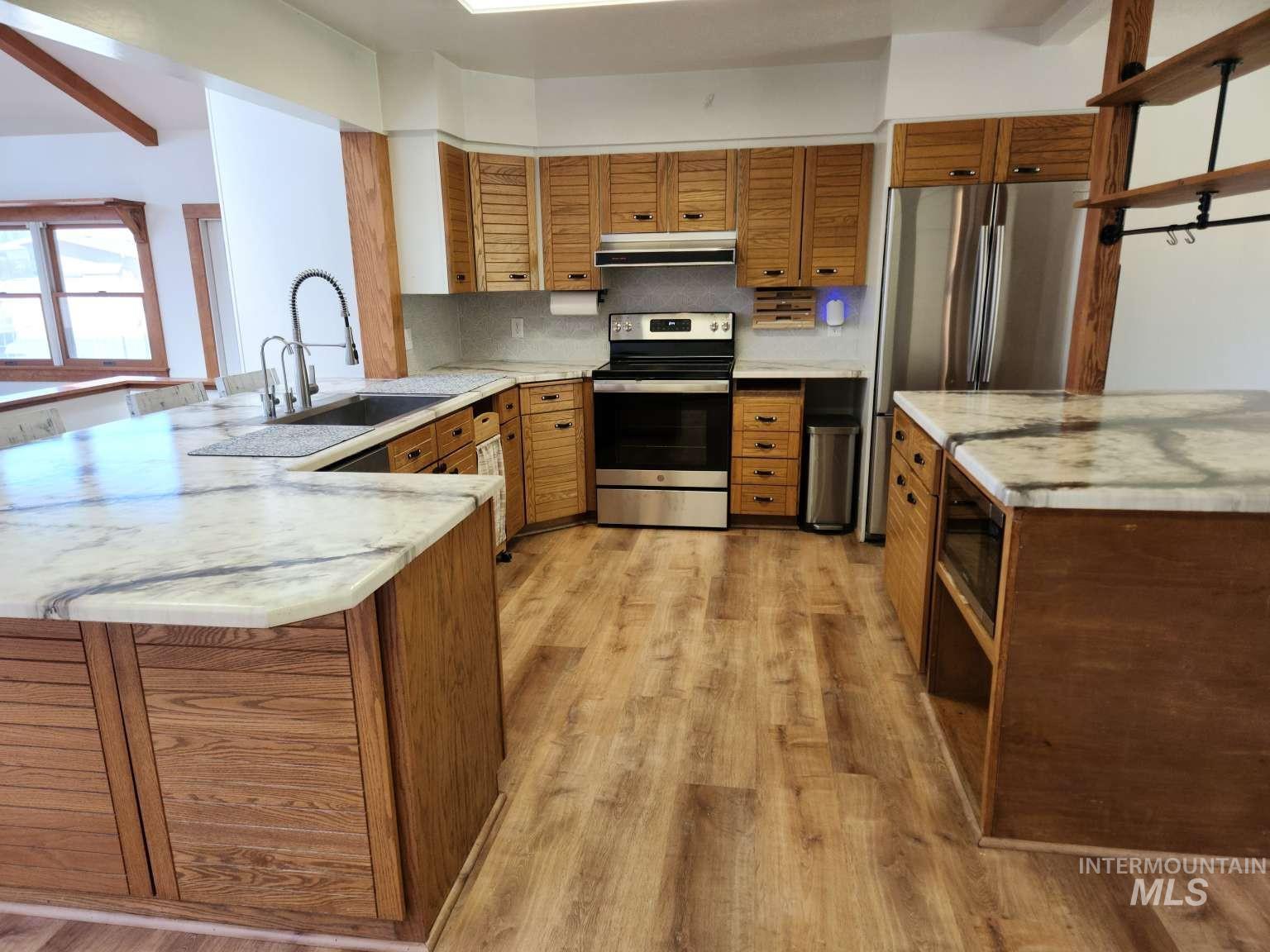 1909 Granada Dr, Twin Falls, Idaho 83301, 7 Bedrooms, 3 Bathrooms, Residential For Sale, Price $539,000,MLS 98989447