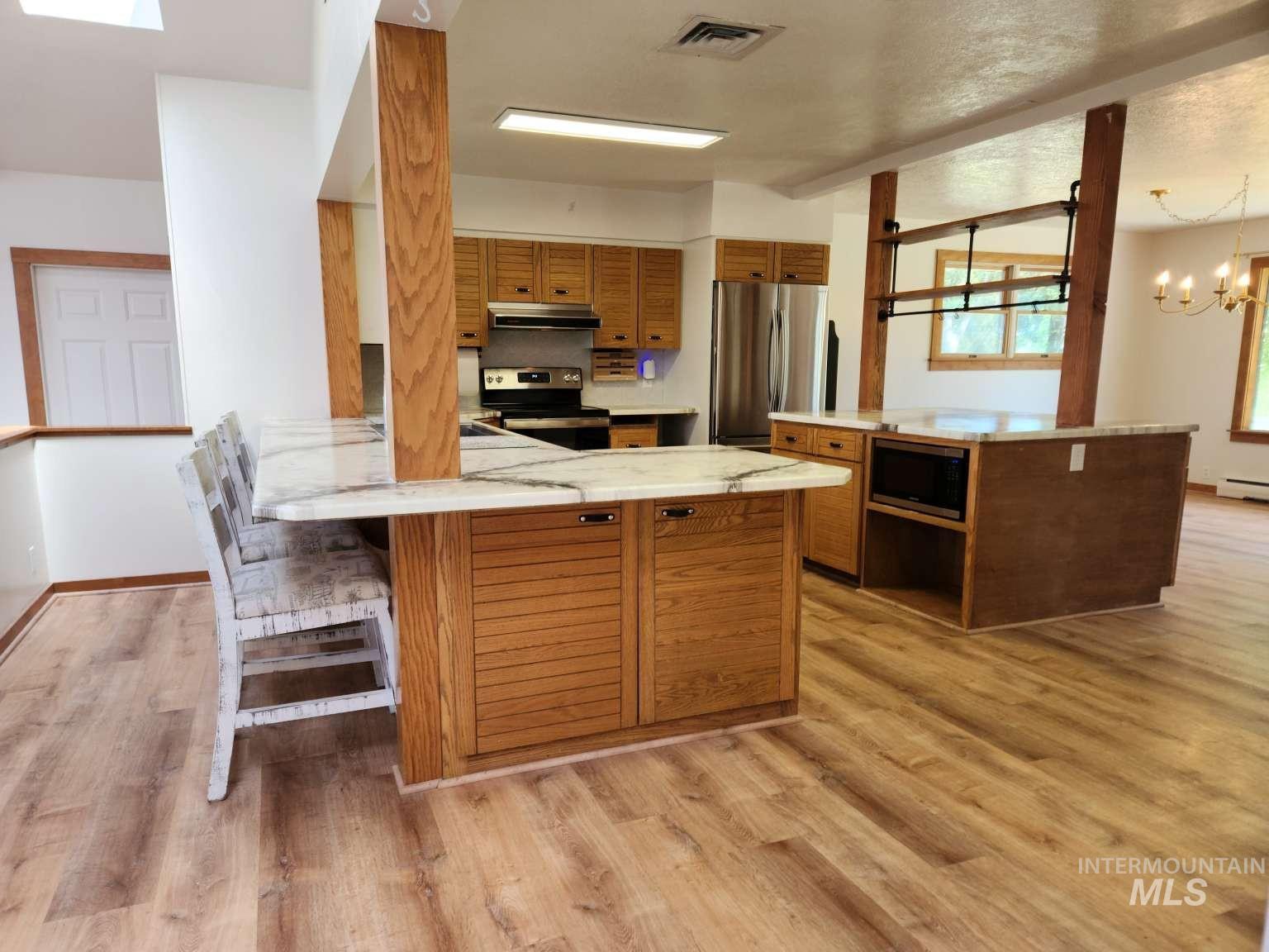 1909 Granada Dr, Twin Falls, Idaho 83301, 7 Bedrooms, 3 Bathrooms, Residential For Sale, Price $539,000,MLS 98989447