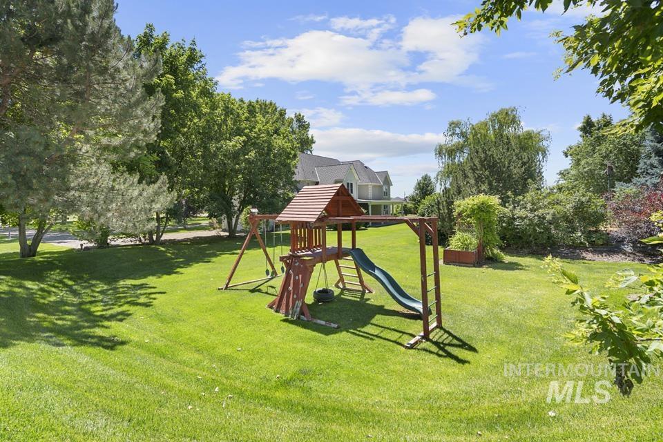 7923 Richey Rd, Fruitland, Idaho 83619, 4 Bedrooms, 2.5 Bathrooms, Residential For Sale, Price $1,150,000,MLS 98989474