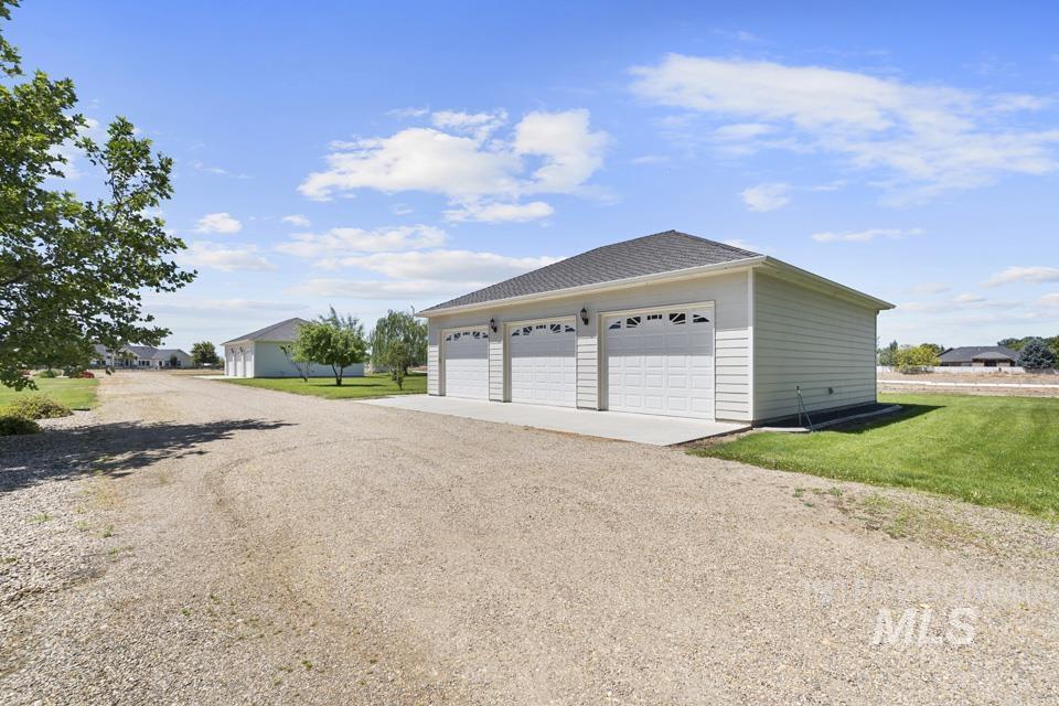 7923 Richey Rd, Fruitland, Idaho 83619, 4 Bedrooms, 2.5 Bathrooms, Residential For Sale, Price $1,150,000,MLS 98989474