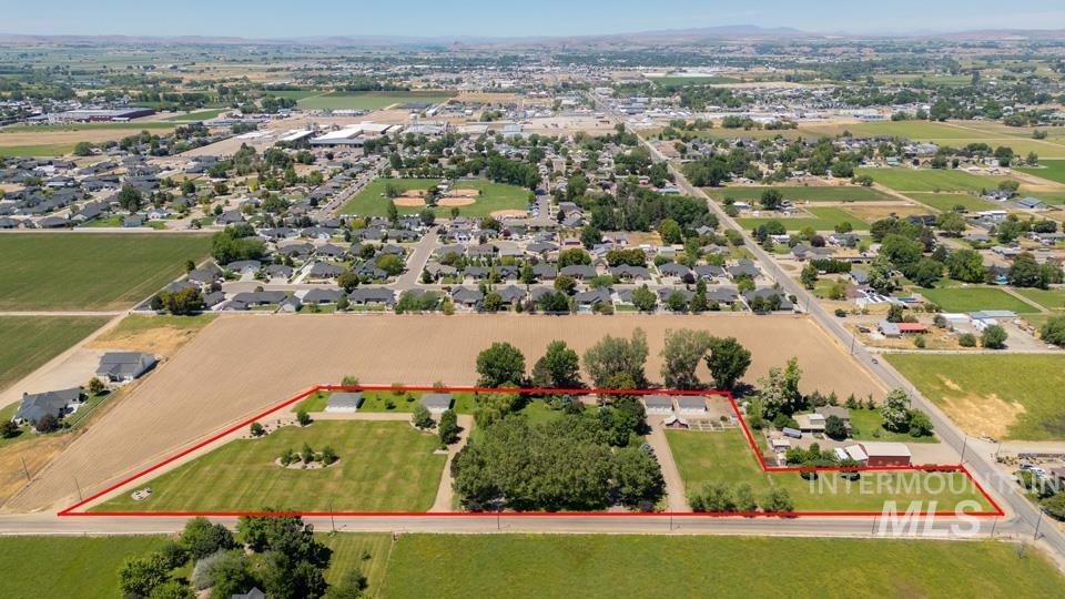 7923 Richey Rd, Fruitland, Idaho 83619, 4 Bedrooms, 2.5 Bathrooms, Residential For Sale, Price $1,150,000,MLS 98989474