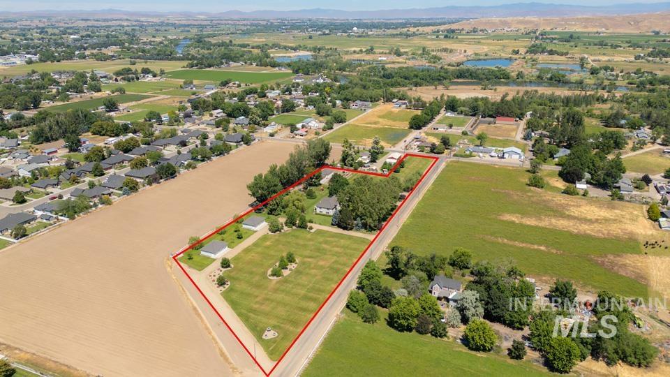 7923 Richey Rd, Fruitland, Idaho 83619, 4 Bedrooms, 2.5 Bathrooms, Residential For Sale, Price $1,150,000,MLS 98989474