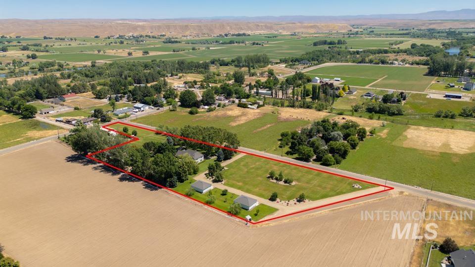 7923 Richey Rd, Fruitland, Idaho 83619, 4 Bedrooms, 2.5 Bathrooms, Residential For Sale, Price $1,150,000,MLS 98989474