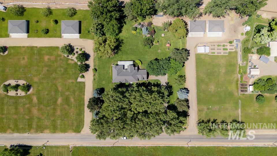 7923 Richey Rd, Fruitland, Idaho 83619, 4 Bedrooms, 2.5 Bathrooms, Residential For Sale, Price $1,150,000,MLS 98989474