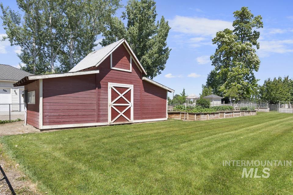 7923 Richey Rd, Fruitland, Idaho 83619, 4 Bedrooms, 2.5 Bathrooms, Residential For Sale, Price $1,150,000,MLS 98989474