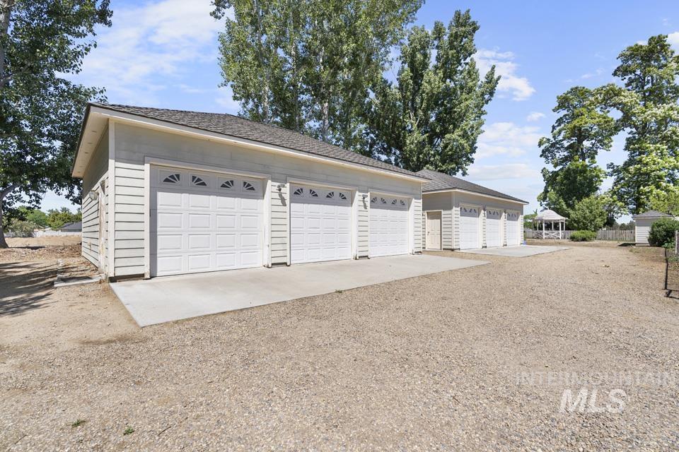 7923 Richey Rd, Fruitland, Idaho 83619, 4 Bedrooms, 2.5 Bathrooms, Residential For Sale, Price $1,150,000,MLS 98989474