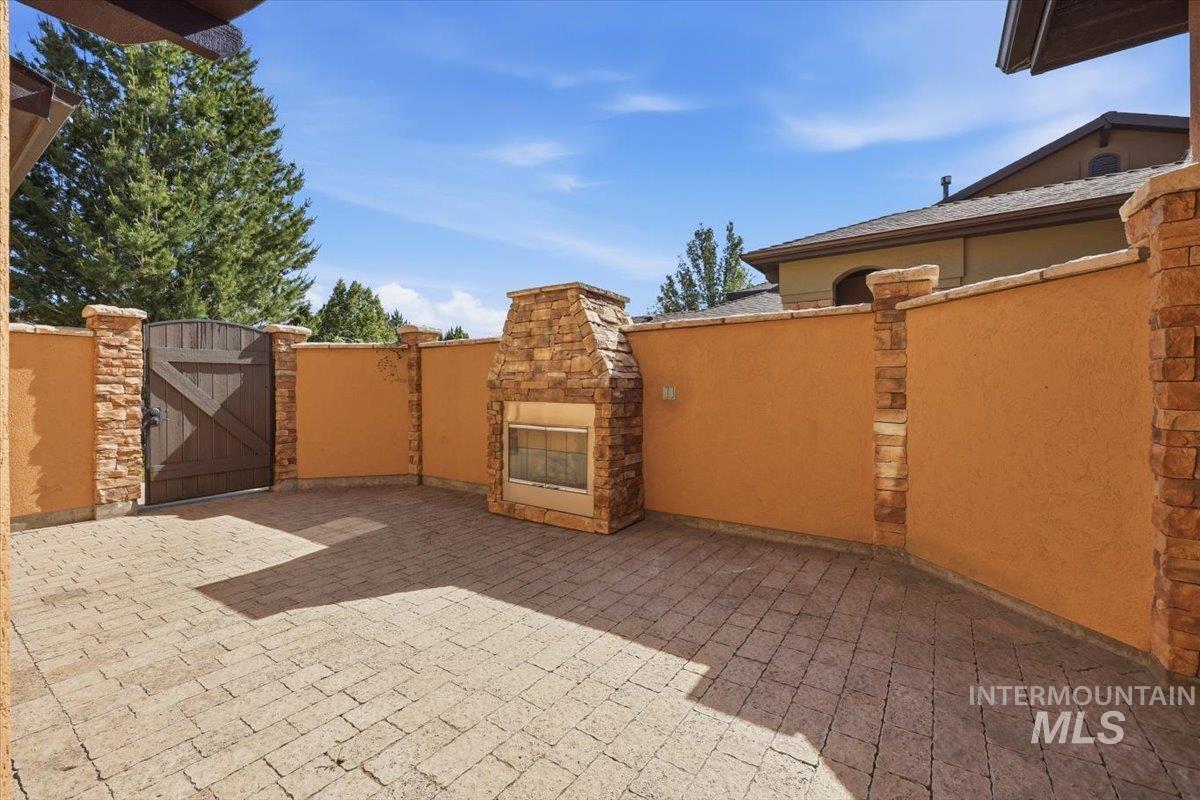 129 Cholla Hills, Meridian, Idaho 83646, 3 Bedrooms, 2.5 Bathrooms, Residential For Sale, Price $654,900,MLS 98989475