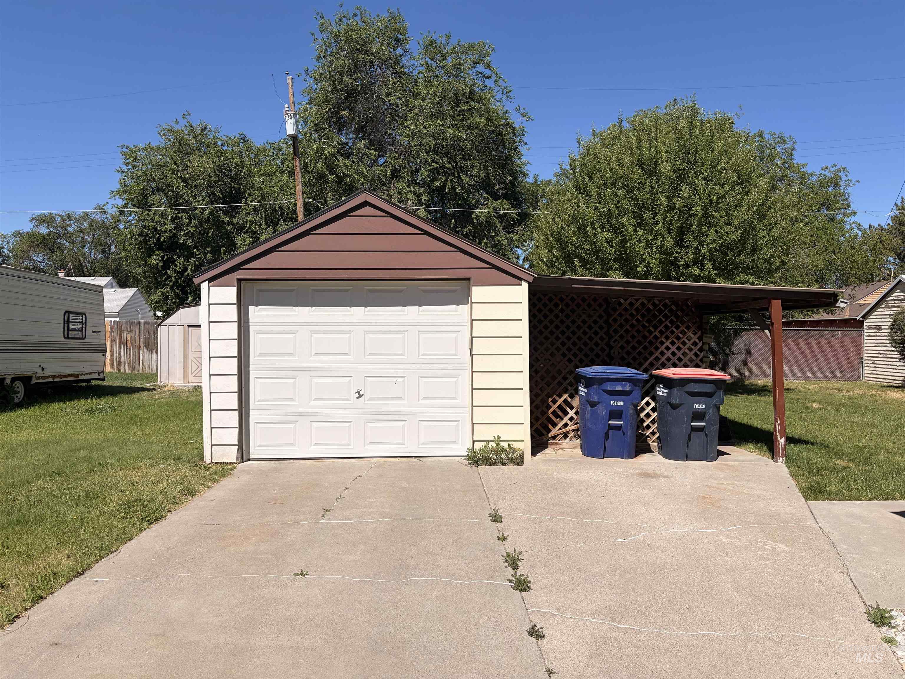 847 Locust Street, Twin Falls, Idaho 83301, 3 Bedrooms, 1.5 Bathrooms, Residential For Sale, Price $265,000,MLS 98989476