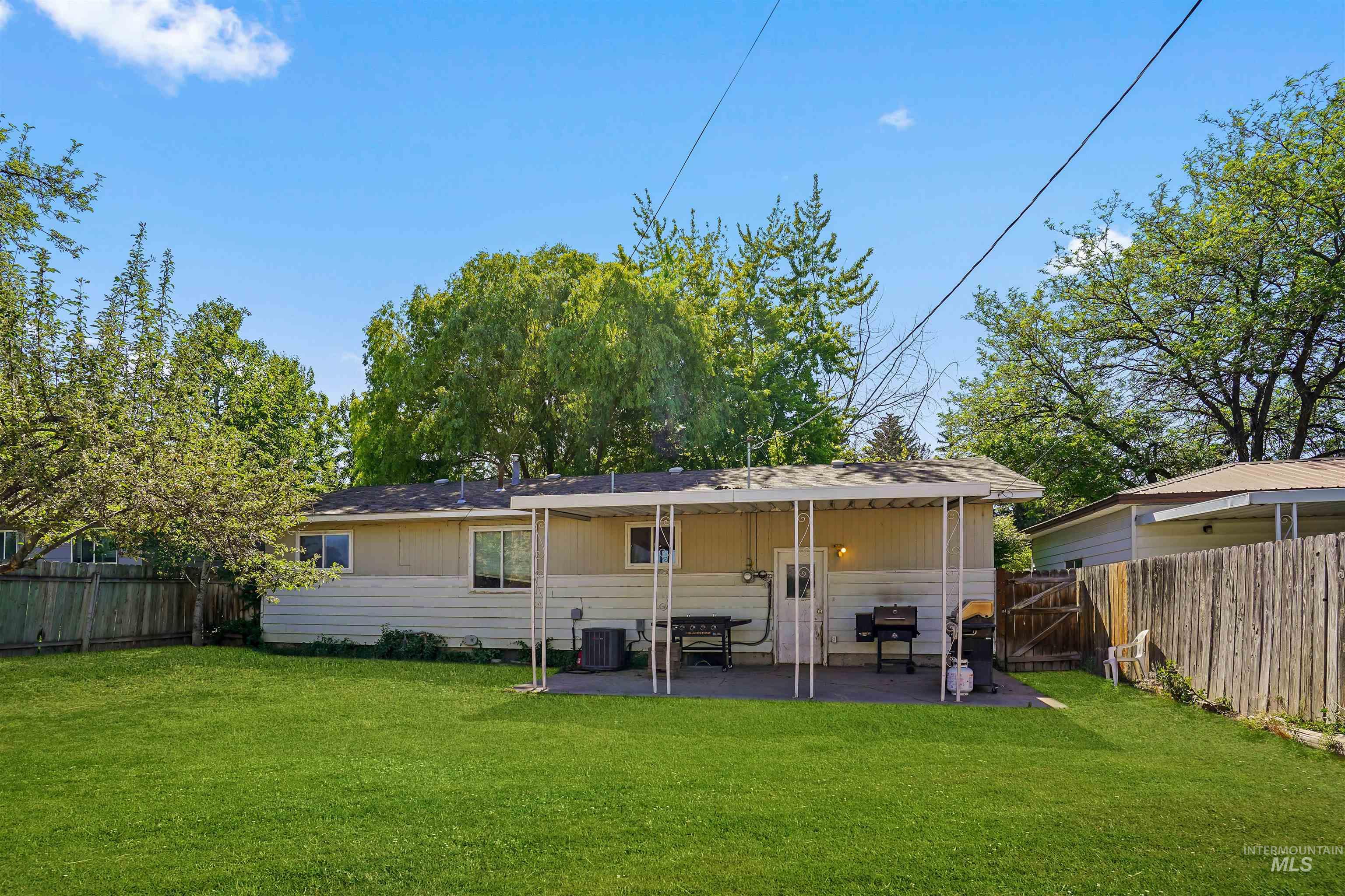 2479 Hansen Ave, Burley, Idaho 83318, 3 Bedrooms, 1 Bathroom, Residential For Sale, Price $285,000,MLS 98989477
