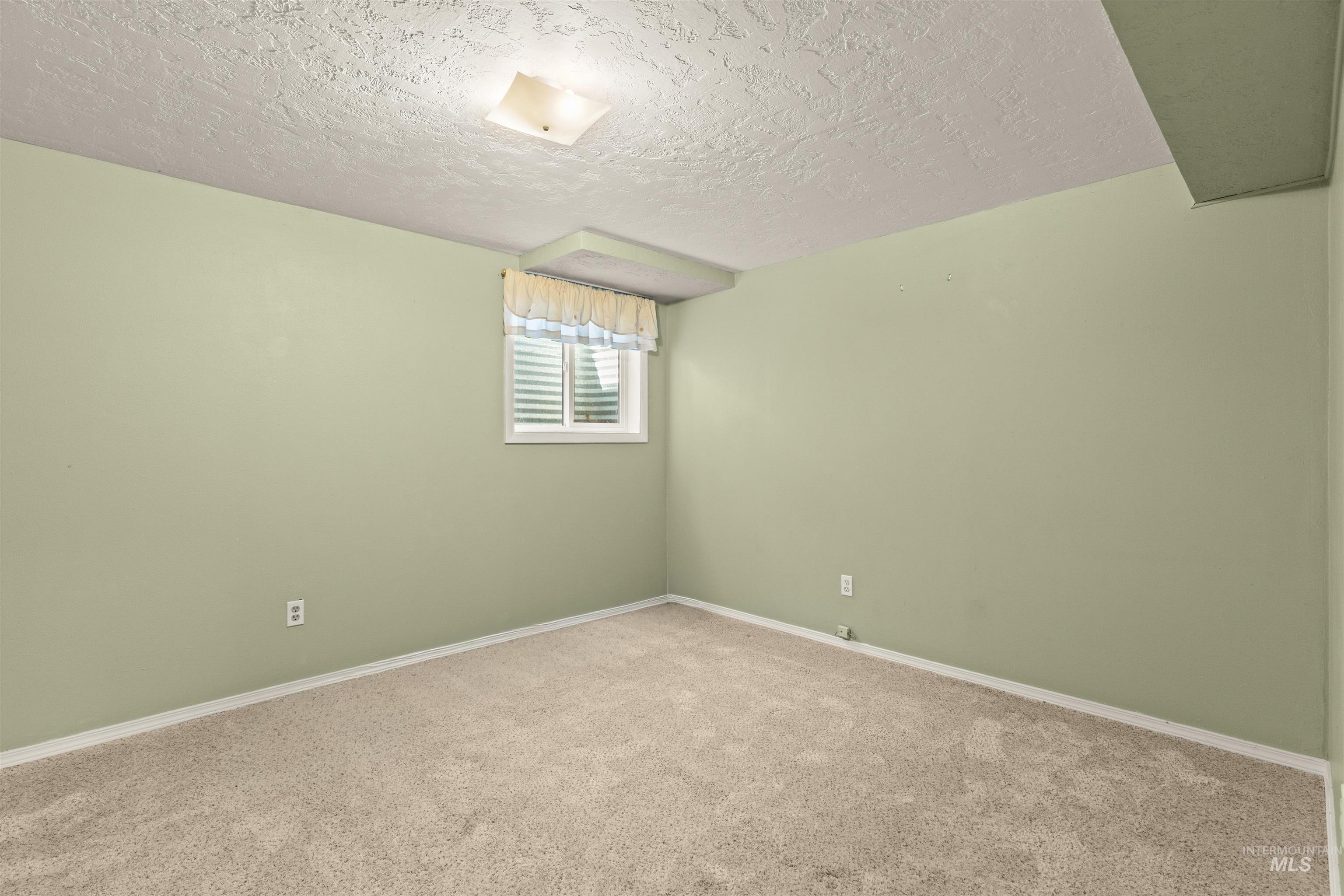 1122 Linden Dr, Lewiston, Idaho 83501, 3 Bedrooms, 2 Bathrooms, Residential For Sale, Price $399,900,MLS 98989482