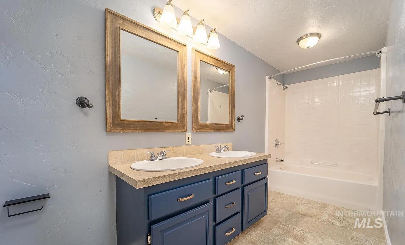 1103 11th Ave N, Nampa, Idaho 83687, 3 Bedrooms, 1.5 Bathrooms, Residential For Sale, Price $449,900,MLS 98989483