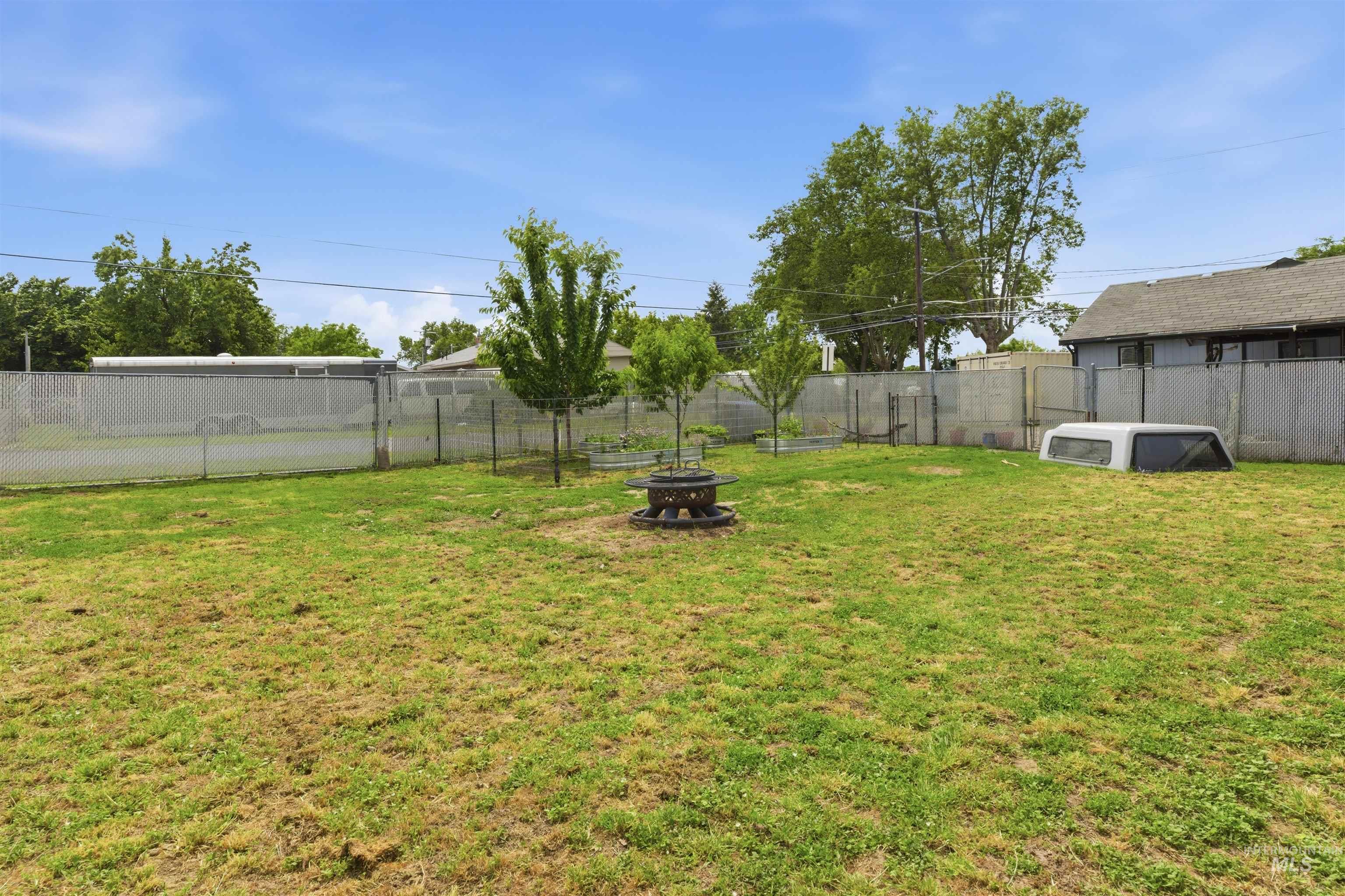 3419 8th St, Lewiston, Idaho 83501, 2 Bedrooms, 1 Bathroom, Residential For Sale, Price $315,000,MLS 98989488