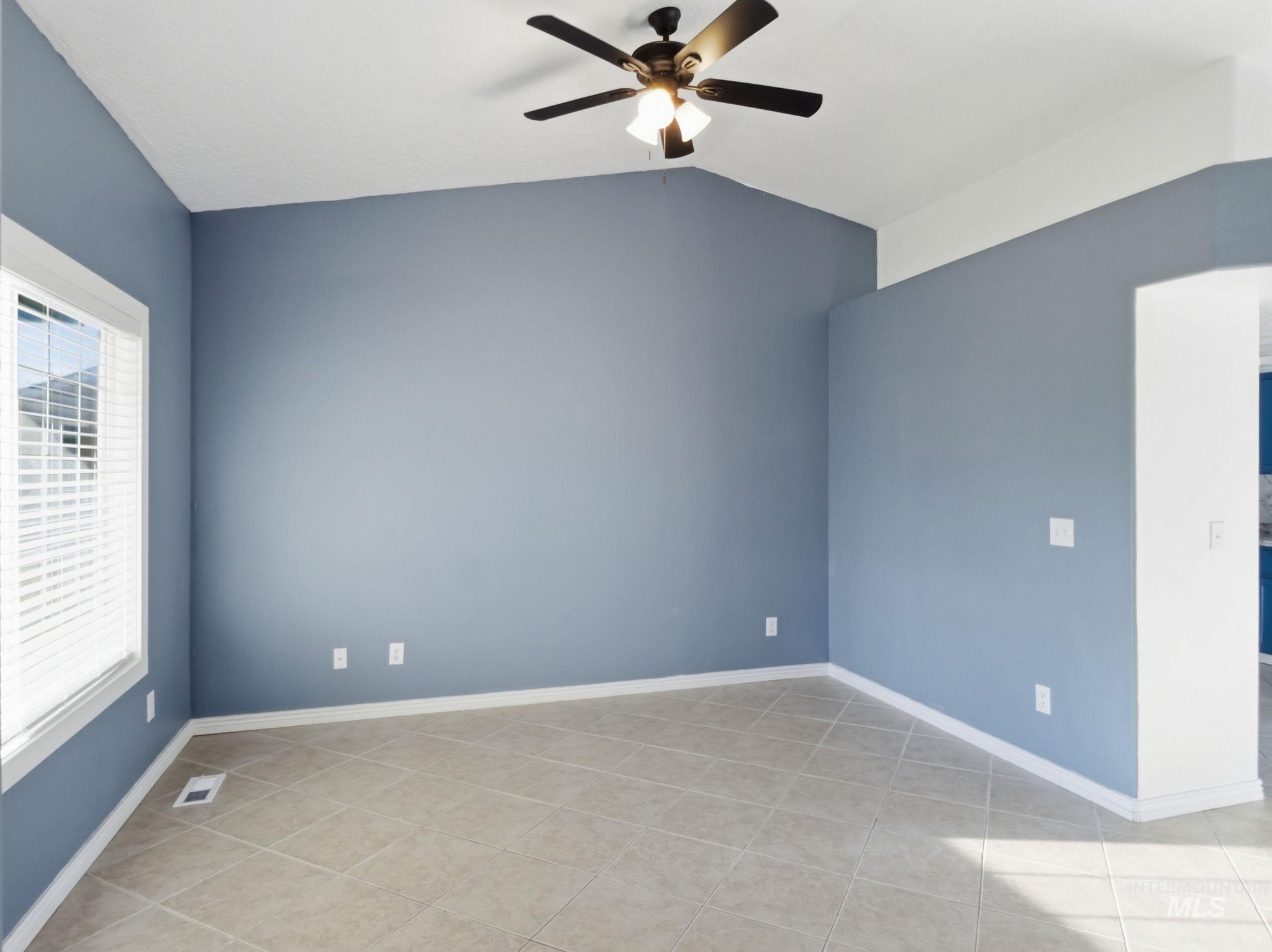 4721 Pioneer Ave, Caldwell, Idaho 83607, 3 Bedrooms, 2 Bathrooms, Residential For Sale, Price $335,000,MLS 98989489