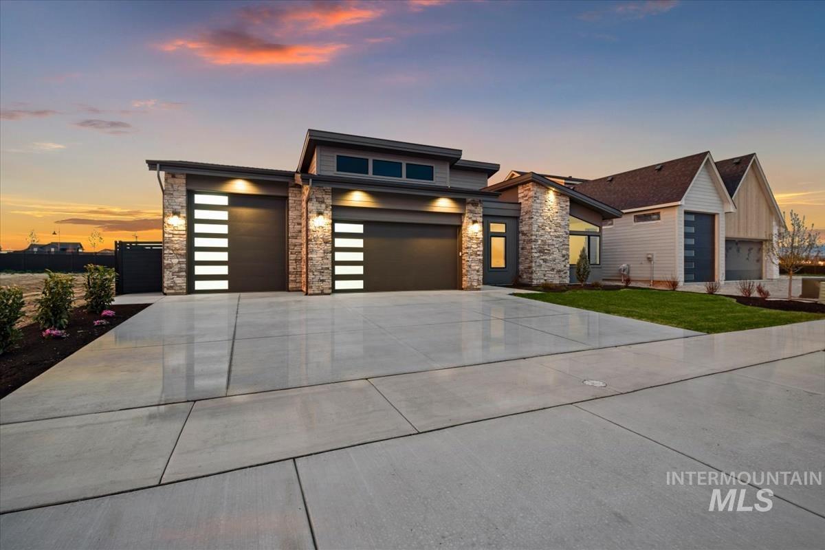 7290 W Bed Mill St, Eagle, Idaho 83616, 3 Bedrooms, 2.5 Bathrooms, Residential For Sale, Price $974,900,MLS 98989491