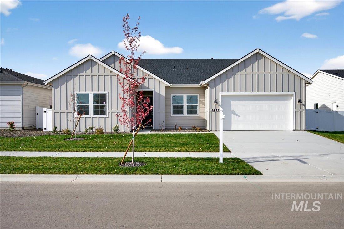 1268 W Bay St, Middleton, Idaho 83644, 3 Bedrooms, 2.5 Bathrooms, Residential For Sale, Price $629,000,MLS 98989495