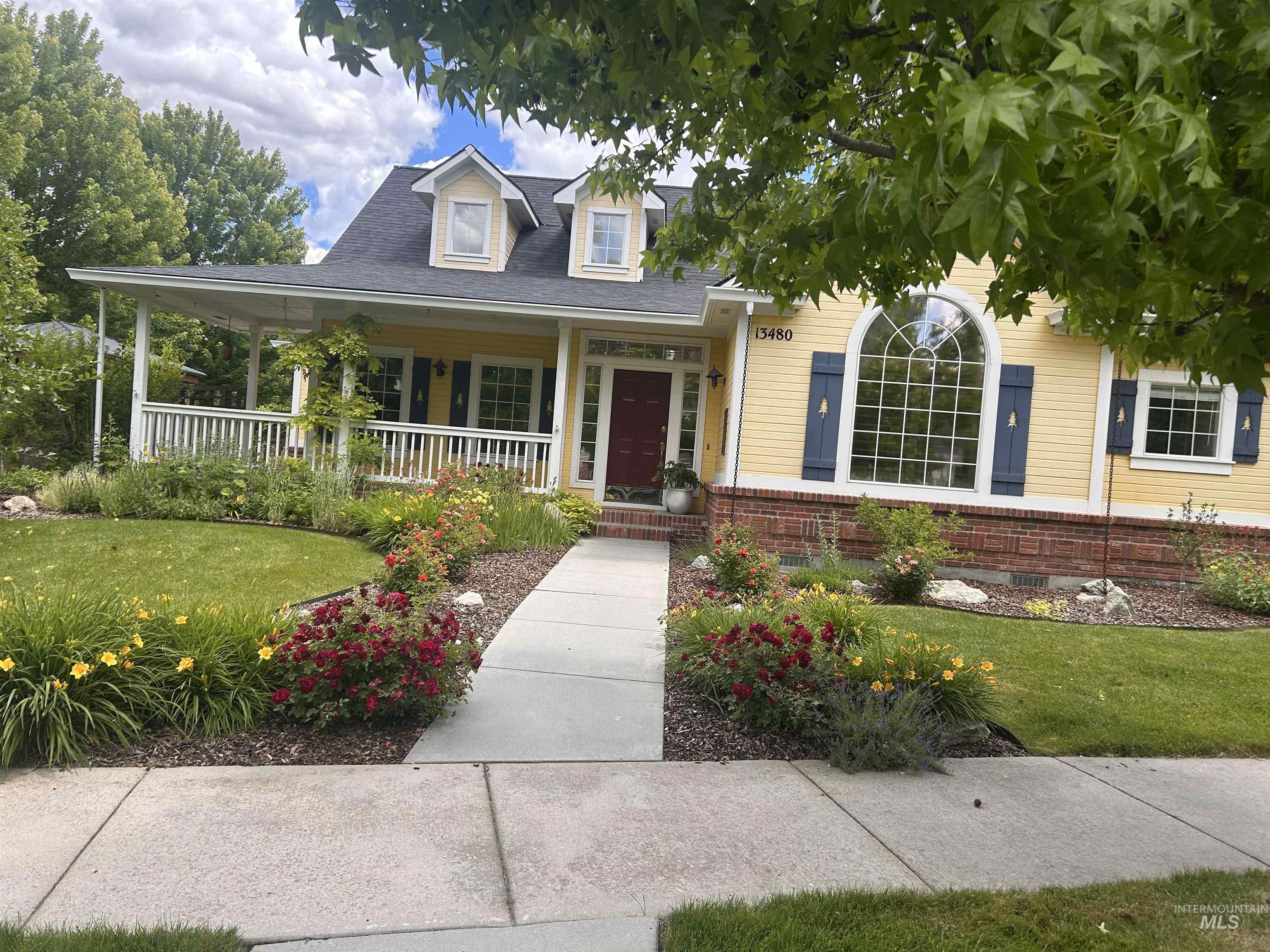 13480 N 2nd Ave, Boise, Idaho 83714, 4 Bedrooms, 2.5 Bathrooms, Residential For Sale, Price $749,000, 98989496