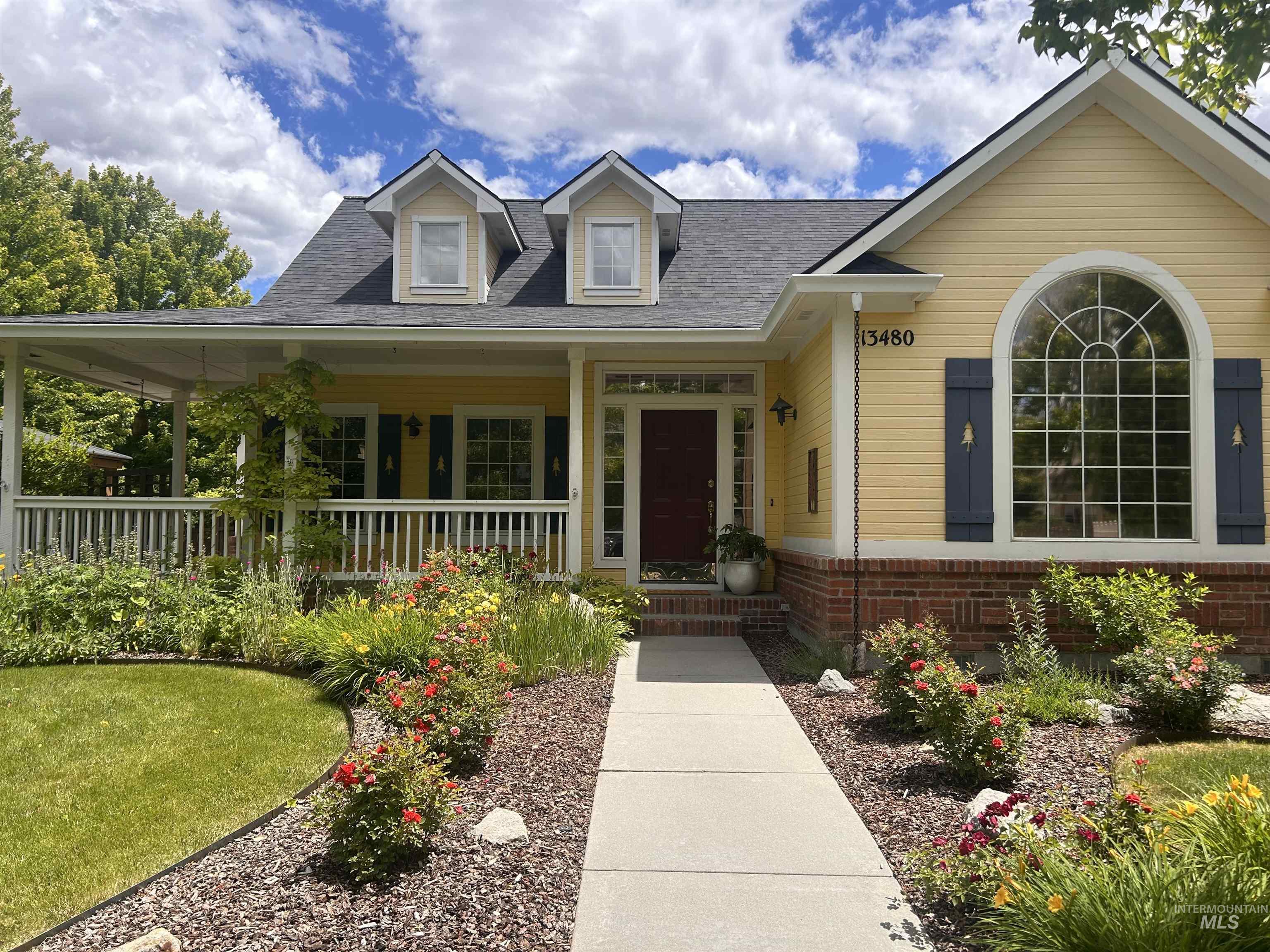13480 N 2nd Ave, Boise, Idaho 83714, 4 Bedrooms, 2.5 Bathrooms, Residential For Sale, Price $749,000, 98989496