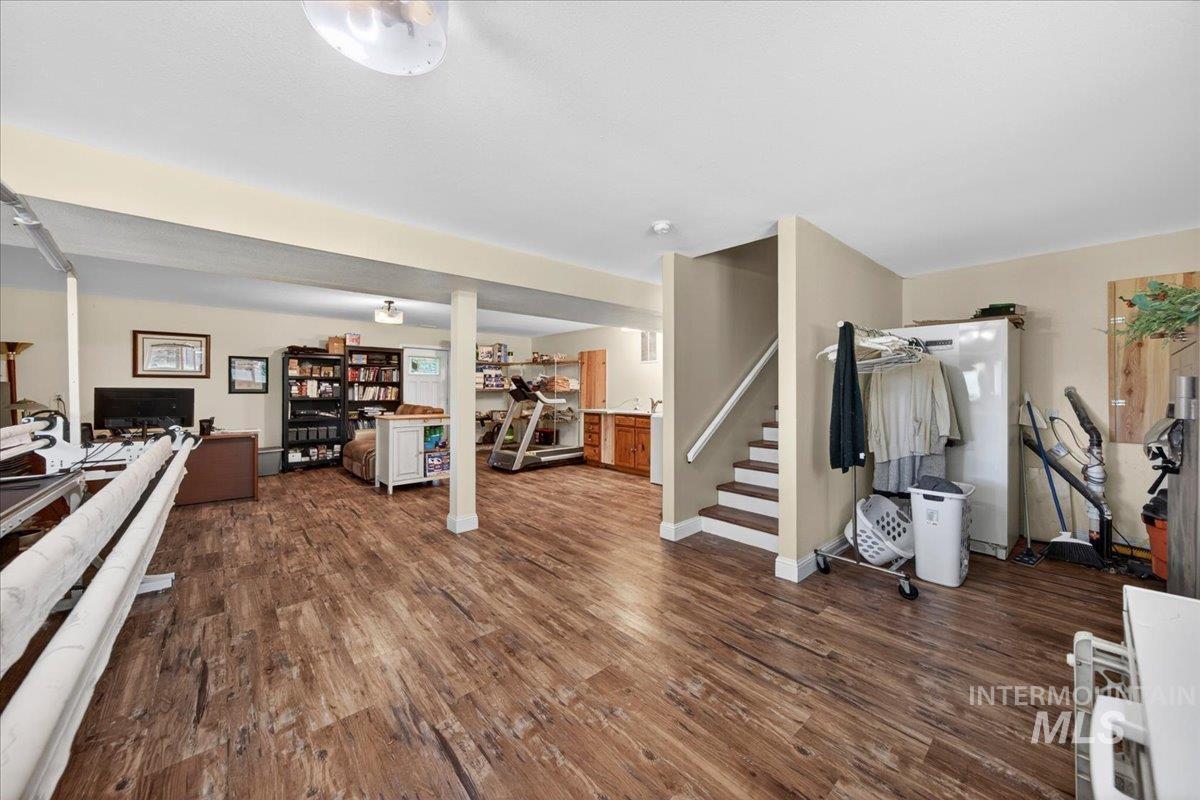 5 Wonacott Way, Boise, Idaho 83716, 4 Bedrooms, 2 Bathrooms, Residential For Sale, Price $625,000,MLS 98989497