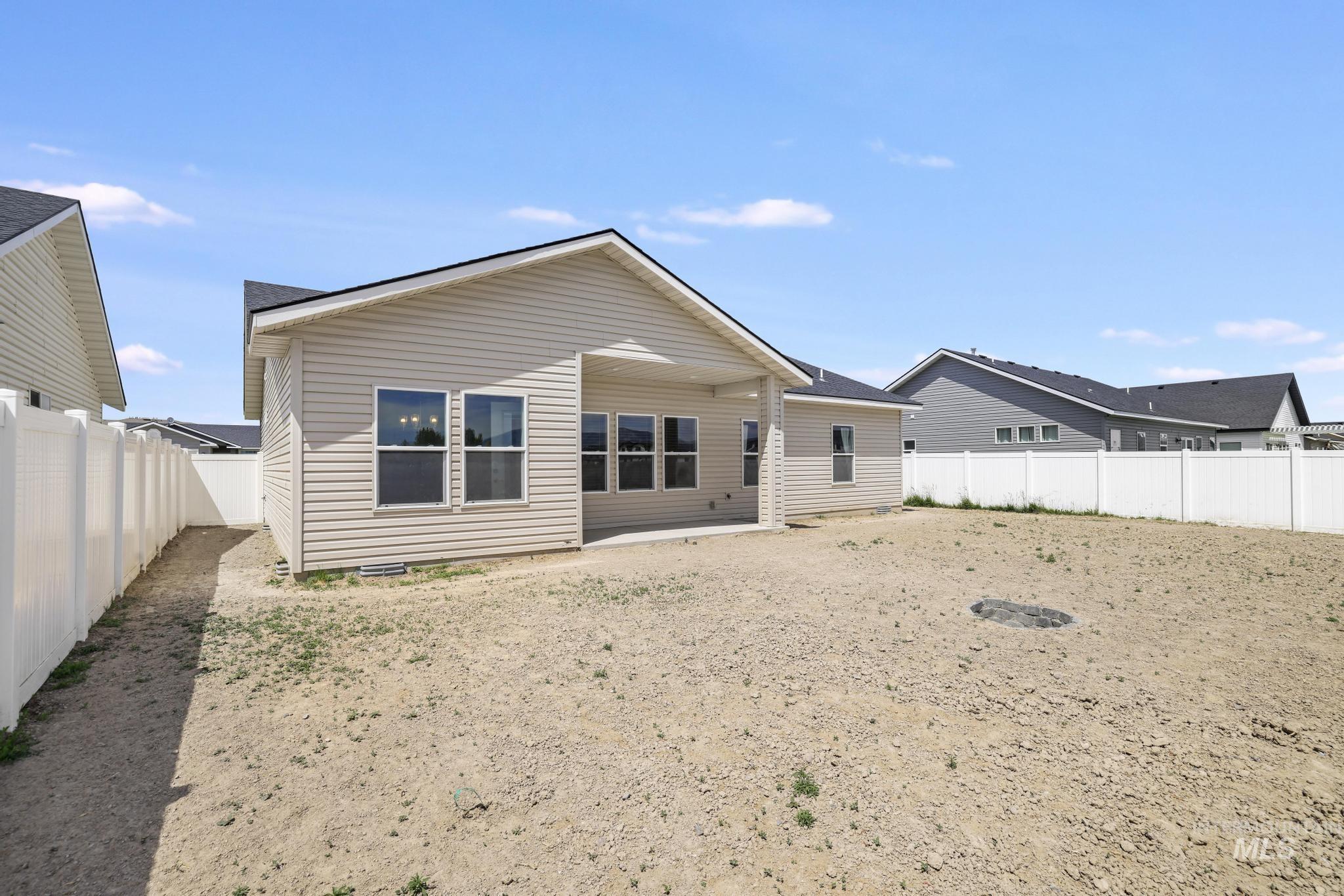 1017 Magnolia St., Burley, Idaho 83318, 3 Bedrooms, 2 Bathrooms, Residential For Sale, Price $320,000,MLS 98989499