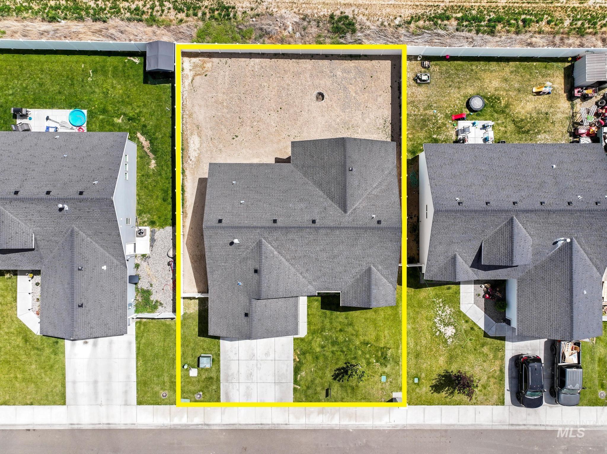 1017 Magnolia St., Burley, Idaho 83318, 3 Bedrooms, 2 Bathrooms, Residential For Sale, Price $320,000,MLS 98989499