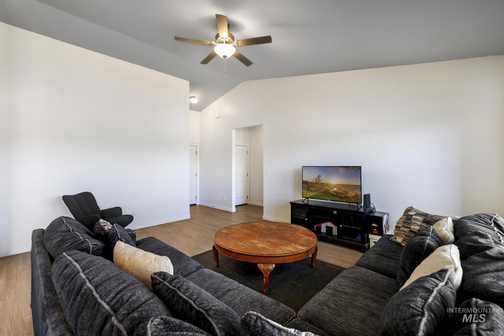 1017 Magnolia St., Burley, Idaho 83318, 3 Bedrooms, 2 Bathrooms, Residential For Sale, Price $320,000,MLS 98989499
