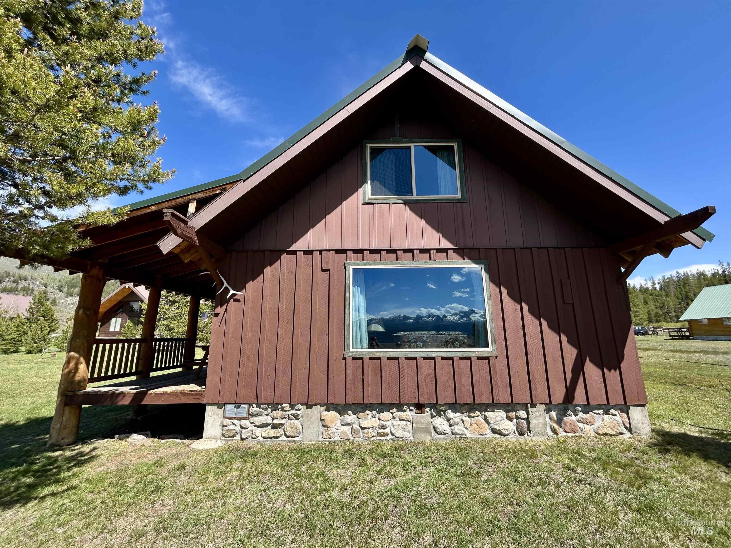 72 Fisher Creek Loop, Stanley, Idaho 83278, 3 Bedrooms, 1.5 Bathrooms, Residential For Sale, Price $1,050,000,MLS 98989500